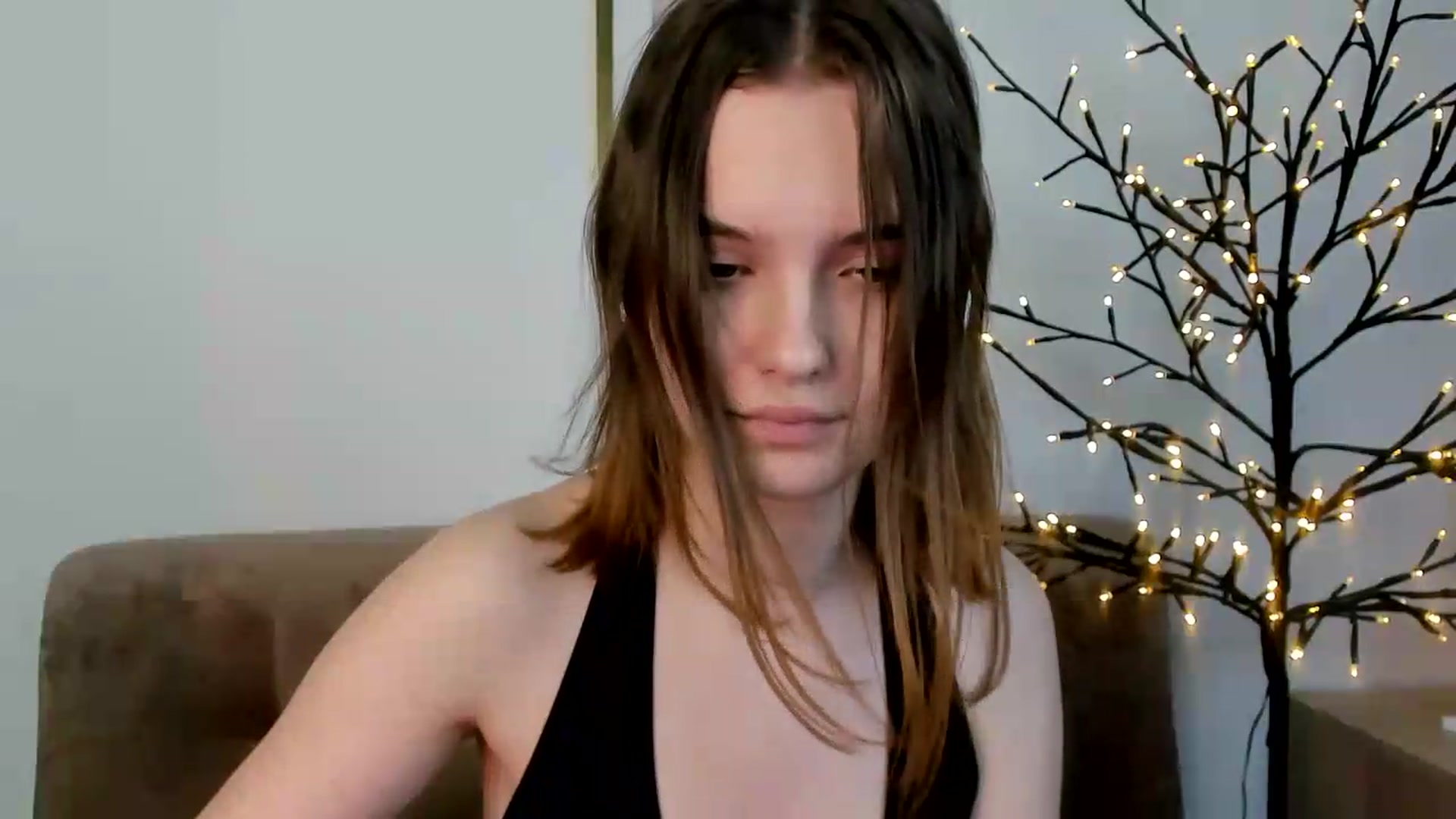 Gallery image thumbnail from KristiGant's myfreecams stream on, 07/04/2026, 14:58 image 10 of 20