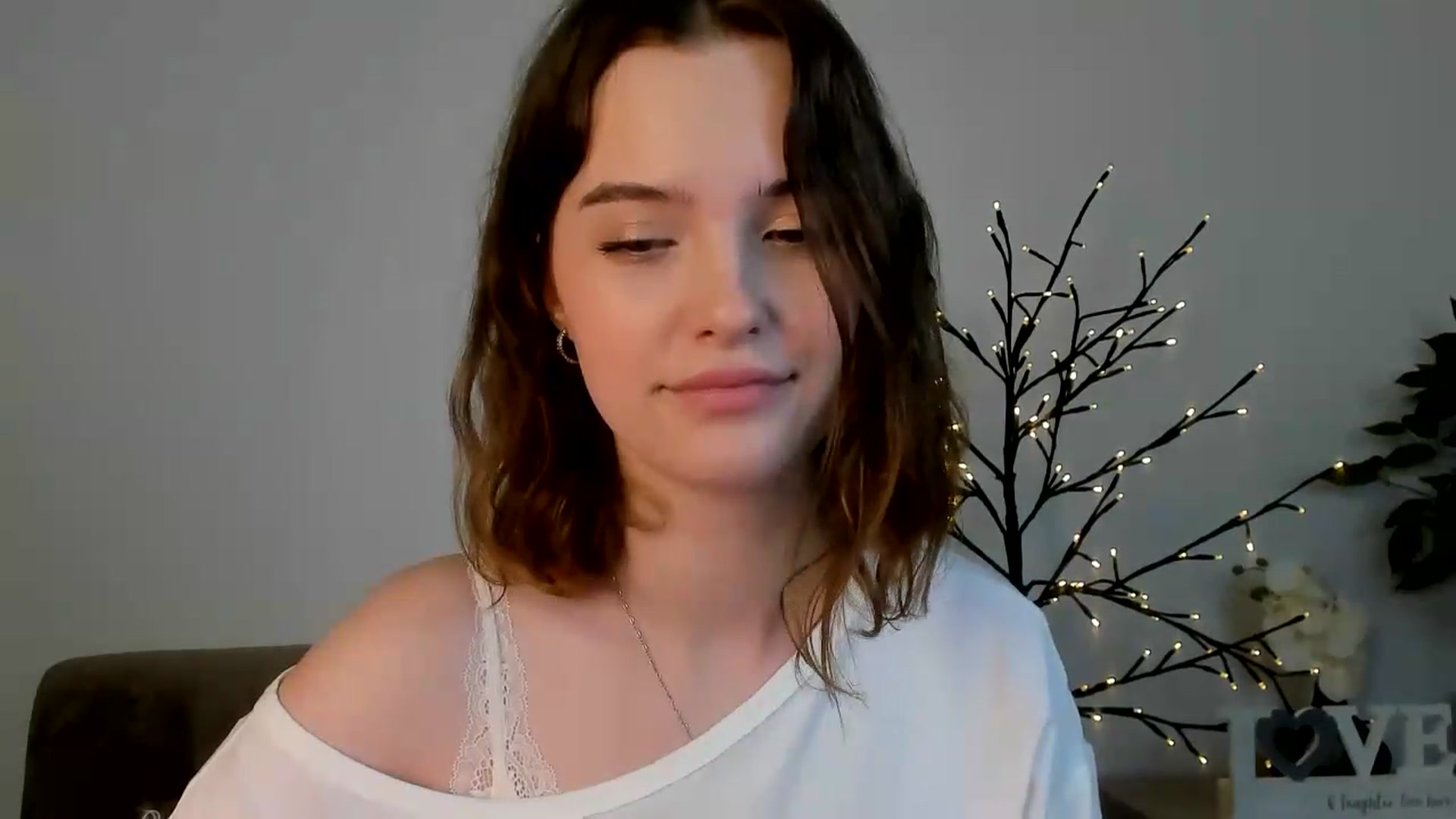 Gallery image thumbnail from KristiGant's myfreecams stream on, 07/05/2026, 14:00 image 14 of 20