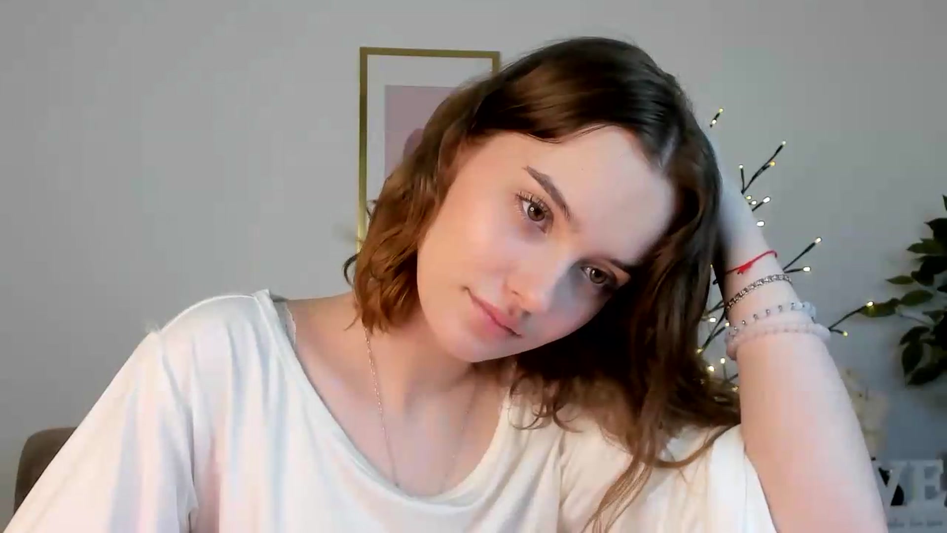 Gallery image thumbnail from KristiGant's myfreecams stream on, 07/05/2026, 14:00 image 6 of 20