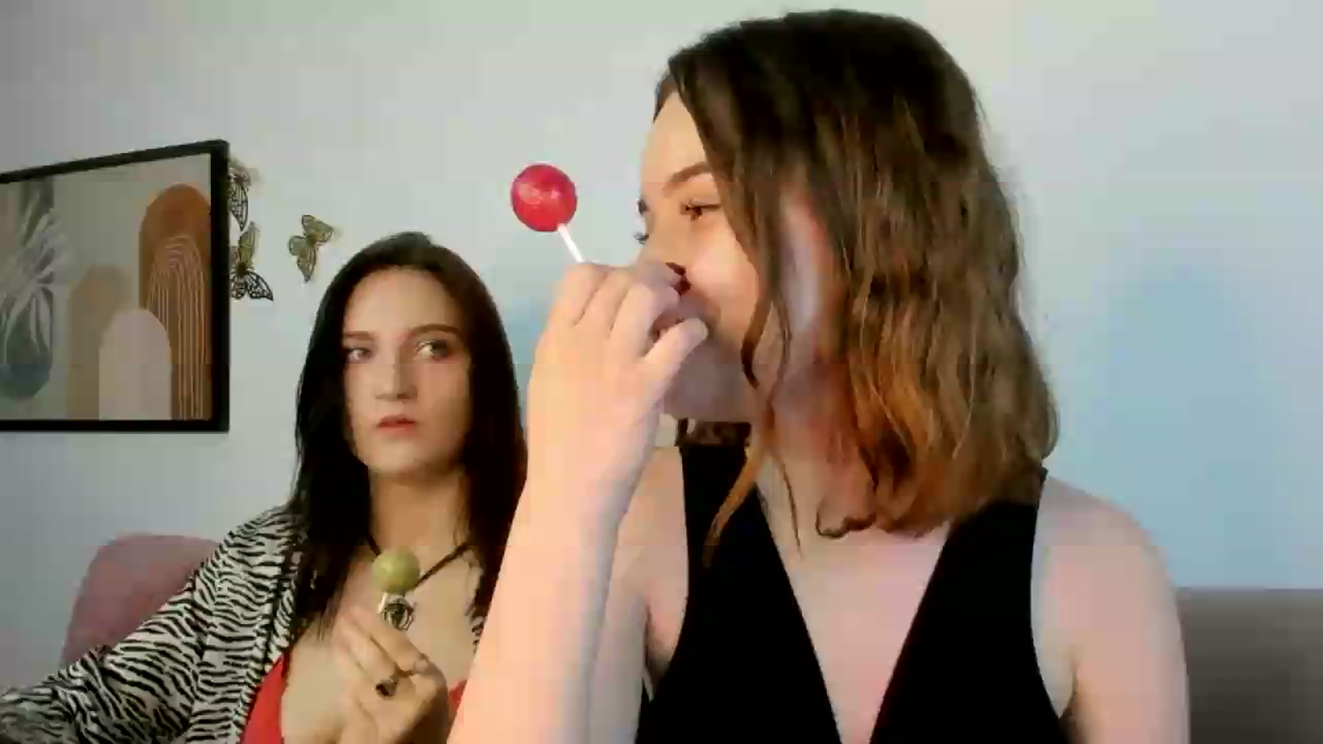 Gallery image thumbnail from KristiGant's myfreecams stream on, 07/07/2026, 16:10 image 1 of 20