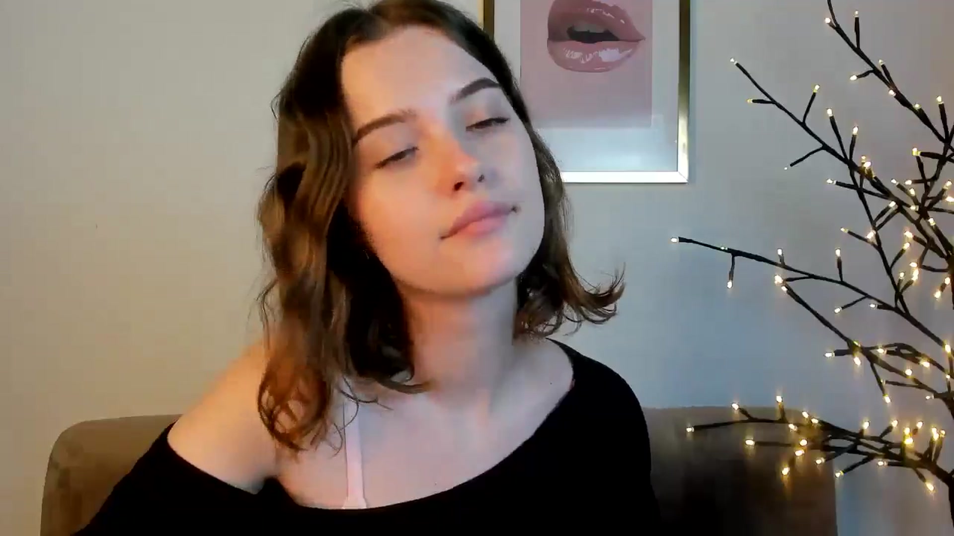 Gallery image thumbnail from KristiGant's myfreecams stream on, 07/10/2026, 11:33 image 2 of 20