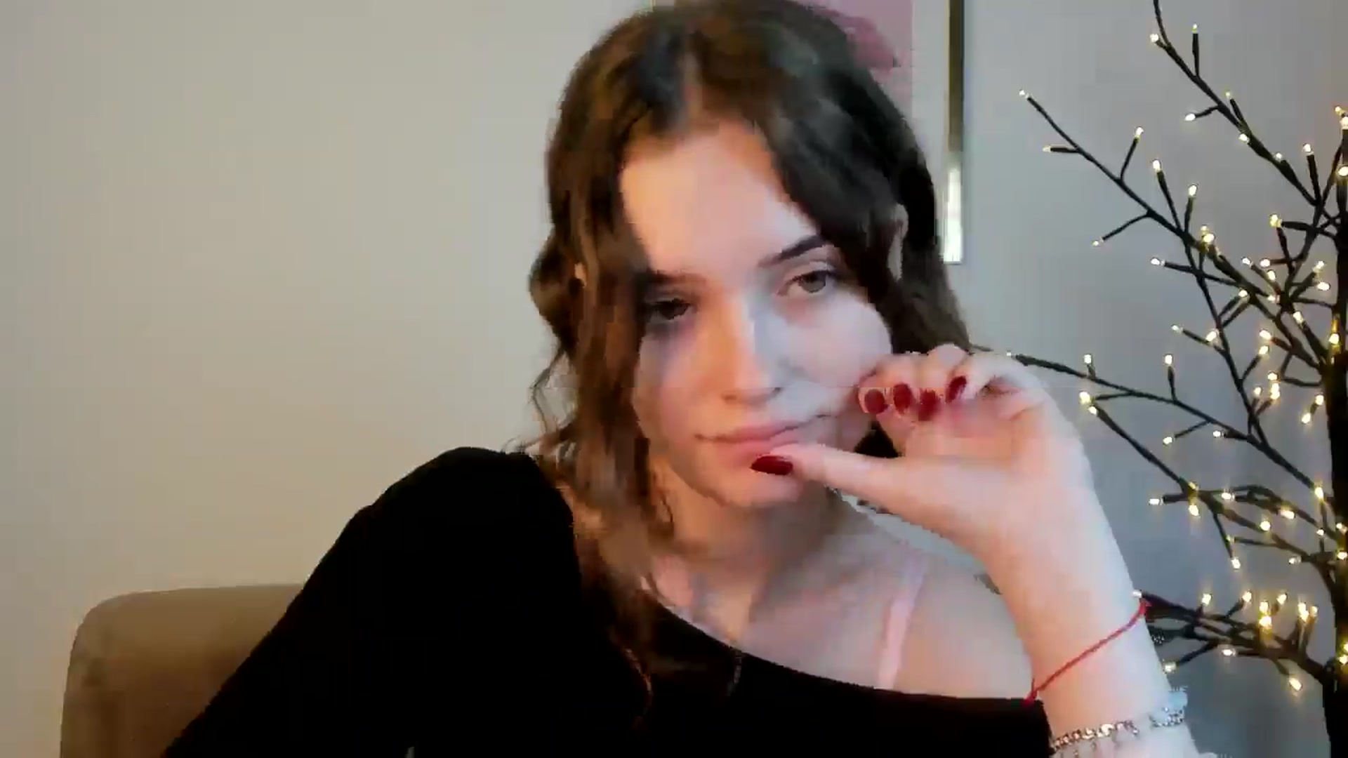 Gallery image thumbnail from KristiGant's myfreecams stream on, 07/10/2026, 11:33 image 16 of 20
