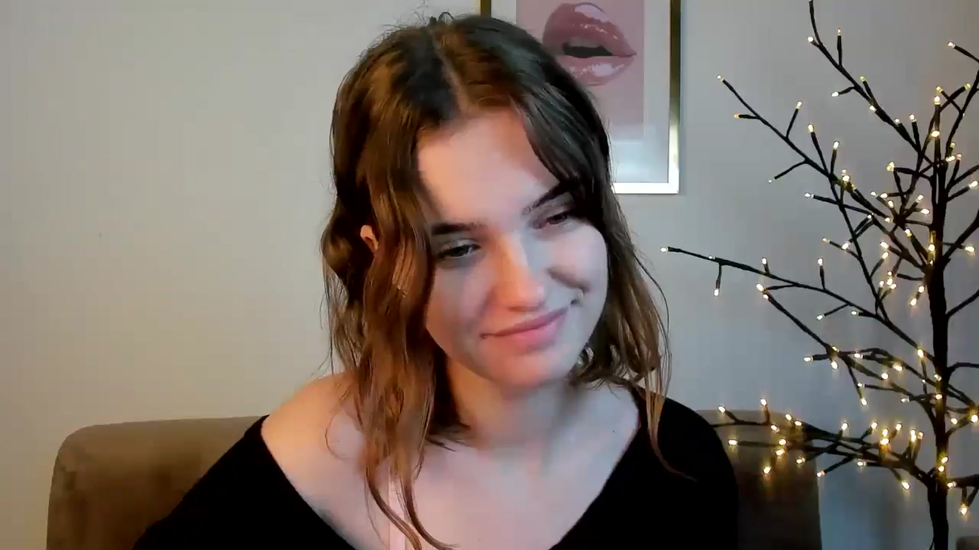 Gallery image thumbnail from KristiGant's myfreecams stream on, 07/10/2026, 11:33 image 7 of 20