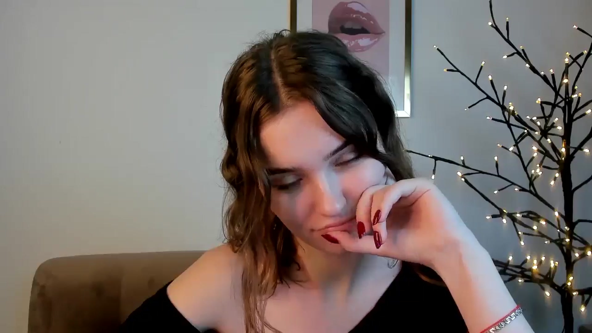 Gallery image thumbnail from KristiGant's myfreecams stream on, 07/10/2026, 11:33 image 12 of 20