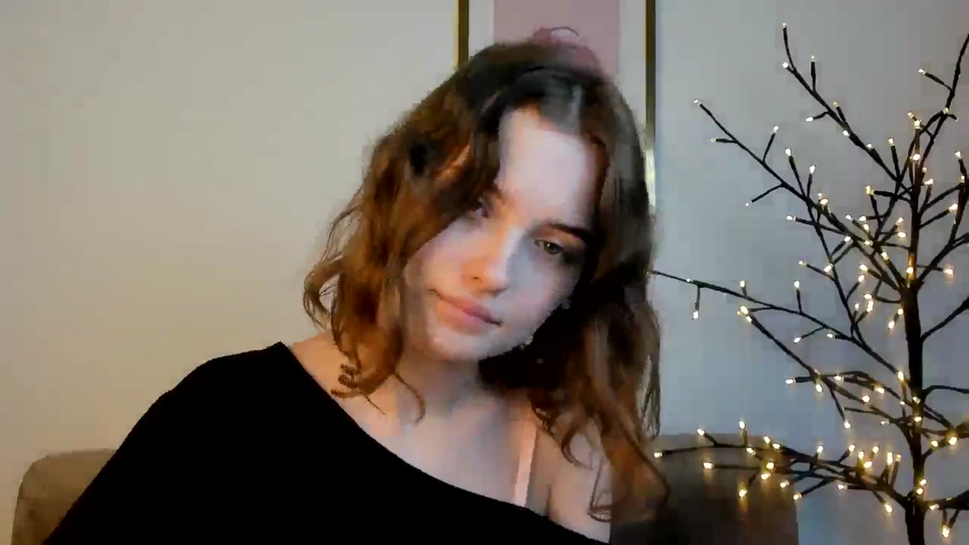 Gallery image thumbnail from KristiGant's myfreecams stream on, 07/10/2026, 12:49 image 9 of 20