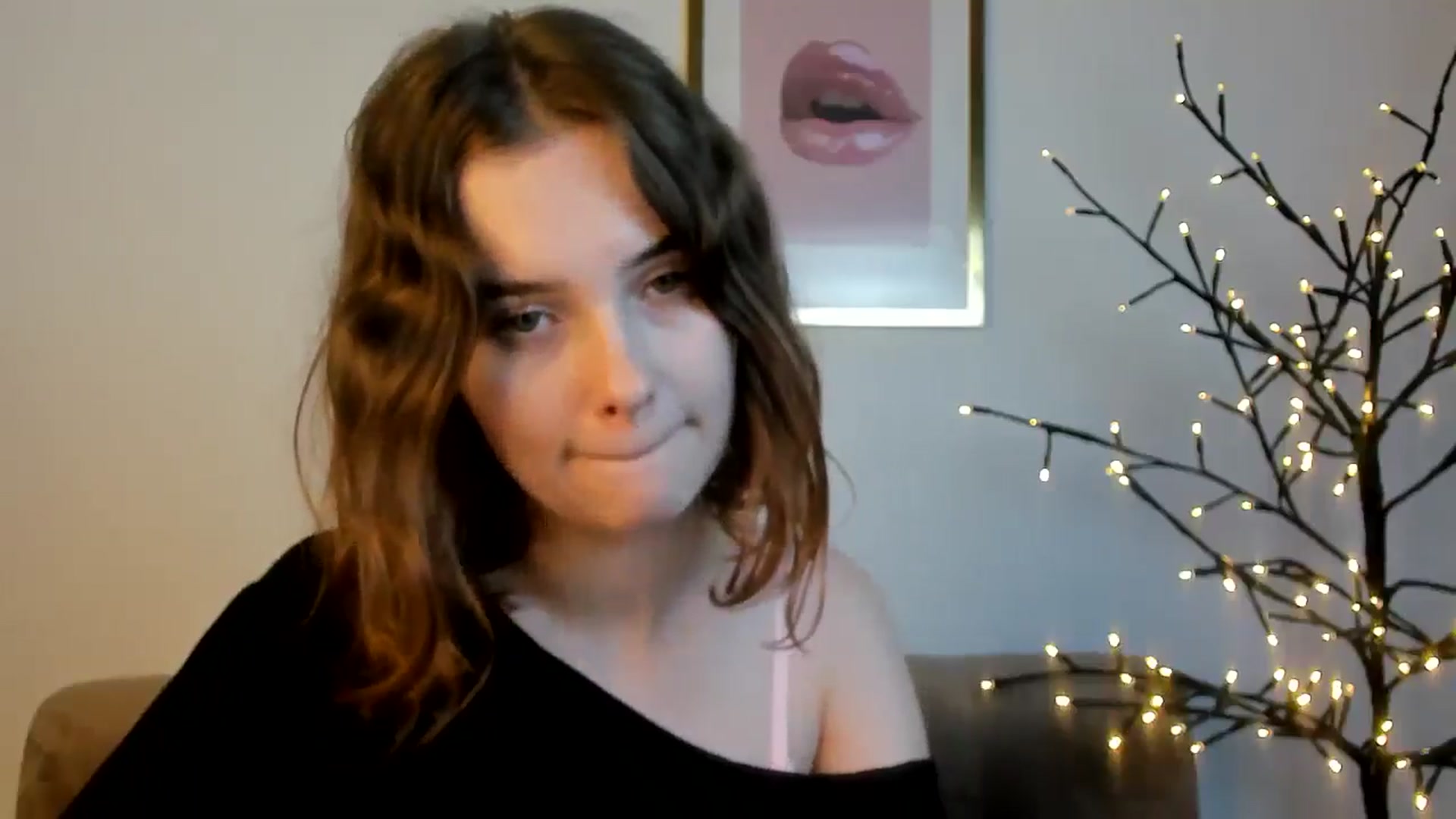 Gallery image thumbnail from KristiGant's myfreecams stream on, 07/10/2026, 12:49 image 5 of 20