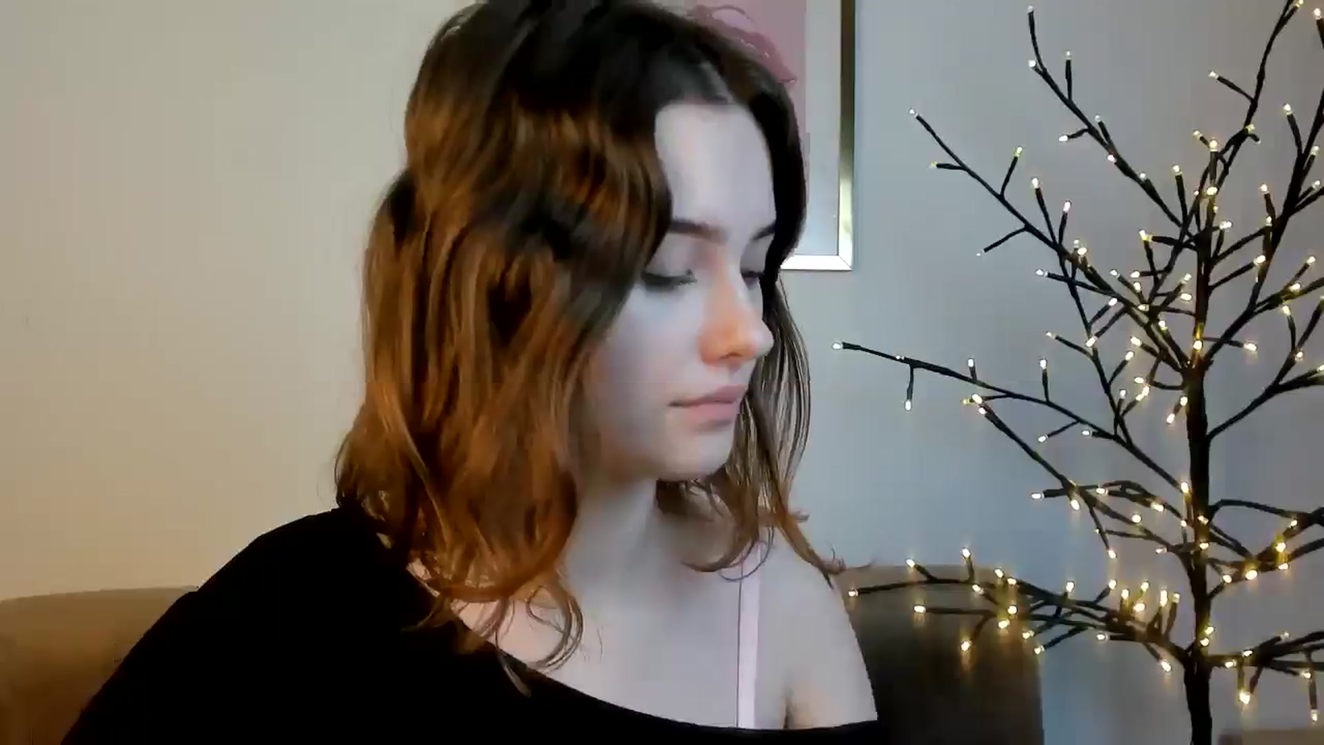 Gallery image thumbnail from KristiGant's myfreecams stream on, 07/10/2026, 13:59 image 7 of 20