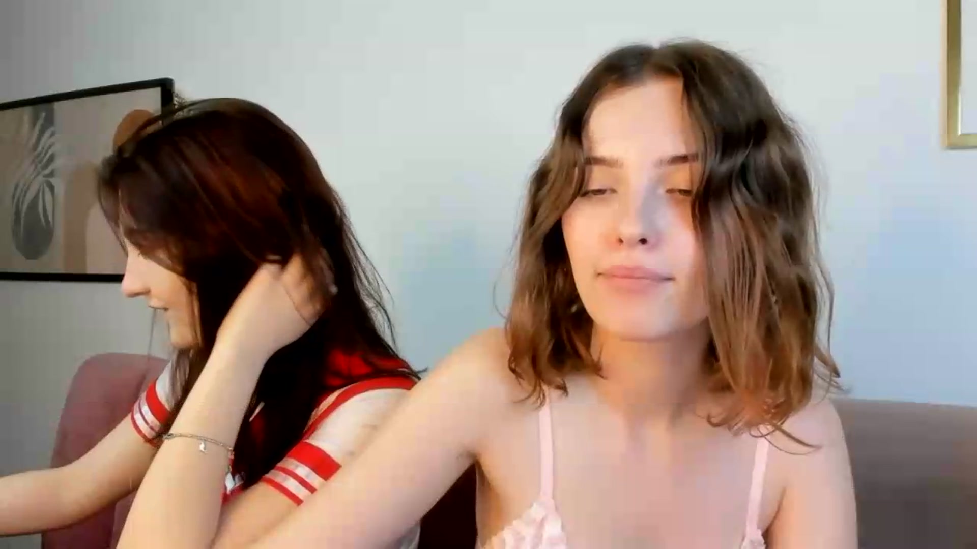 Gallery image thumbnail from KristiGant's myfreecams stream on, 07/10/2026, 14:45 image 7 of 20