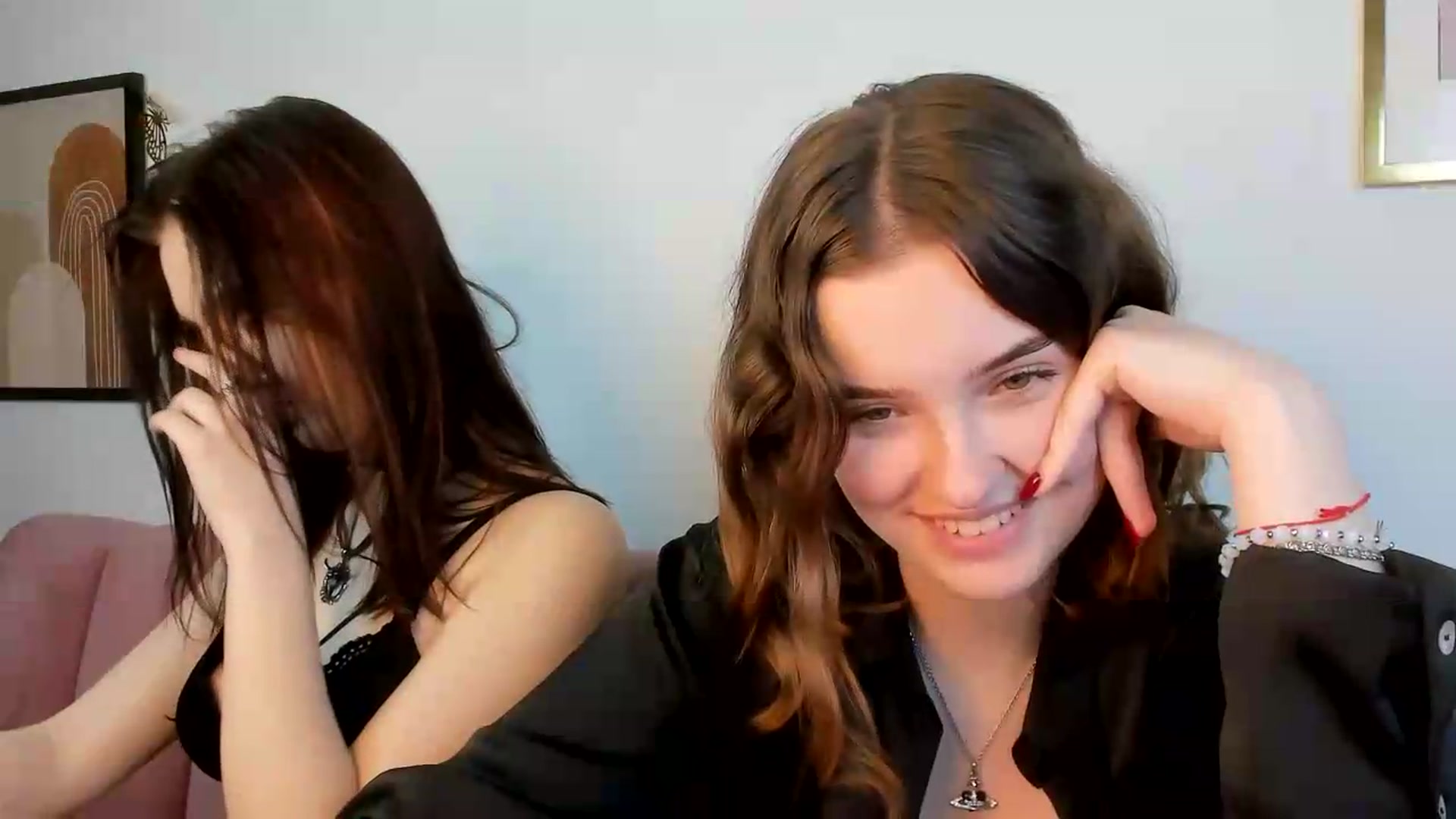 Gallery image thumbnail from KristiGant's myfreecams stream on, 07/11/2026, 15:03 image 6 of 20
