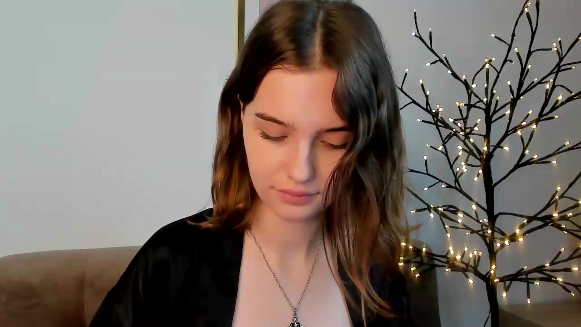 Gallery image thumbnail from KristiGant's myfreecams stream on, 07/15/2026, 10:27 image 14 of 20