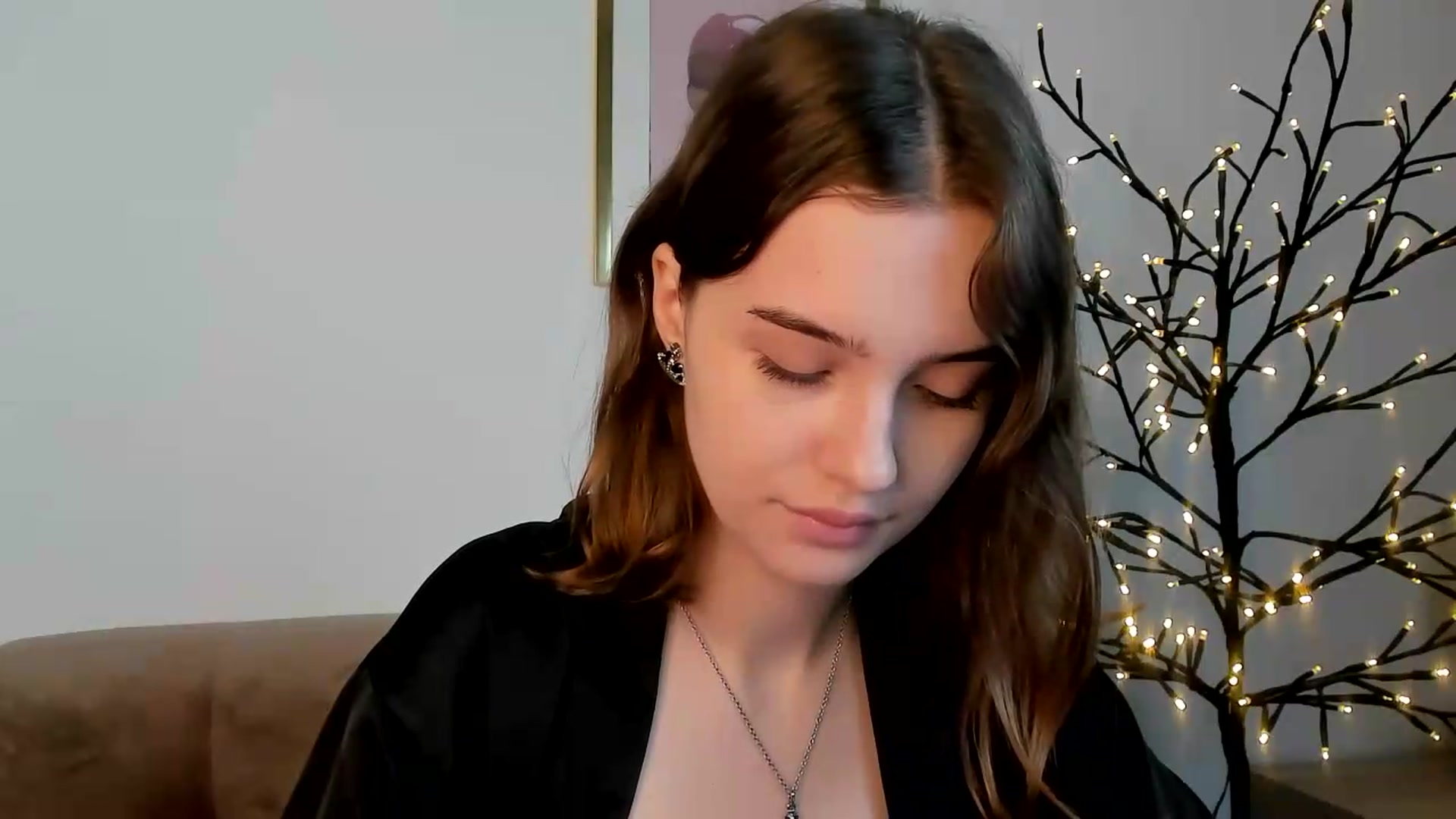 Gallery image thumbnail from KristiGant's myfreecams stream on, 07/15/2026, 10:27 image 9 of 20