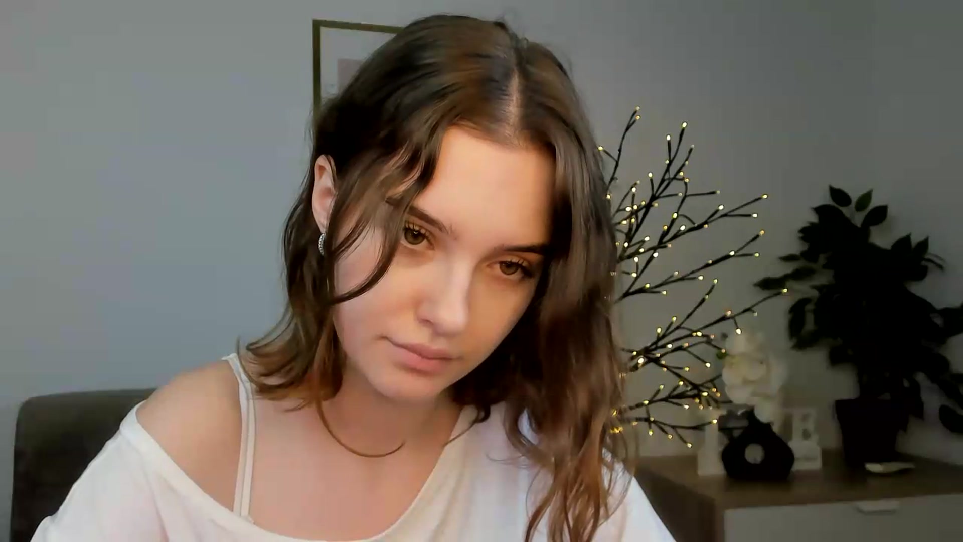 Gallery image thumbnail from KristiGant's myfreecams stream on, 07/17/2026, 12:42 image 5 of 20