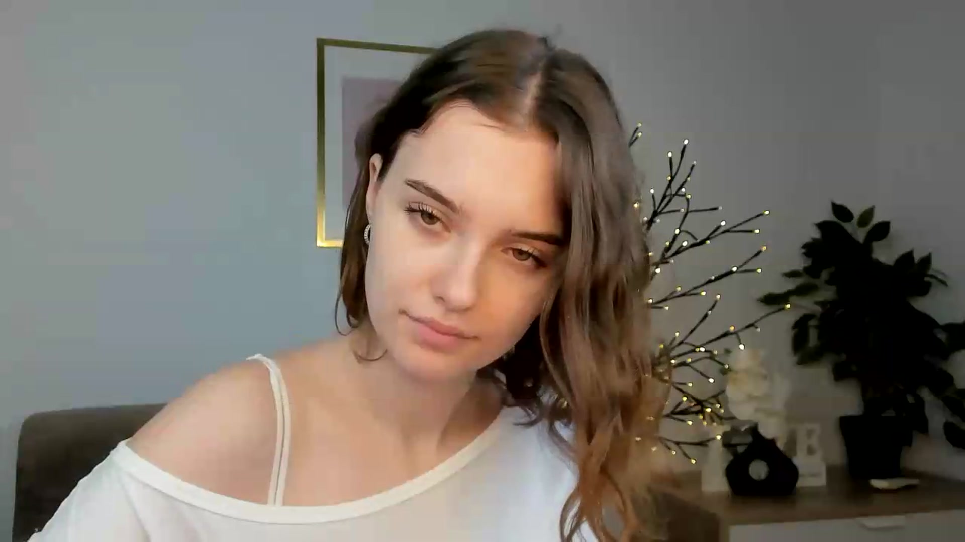 Gallery image thumbnail from KristiGant's myfreecams stream on, 07/17/2026, 12:42 image 17 of 20