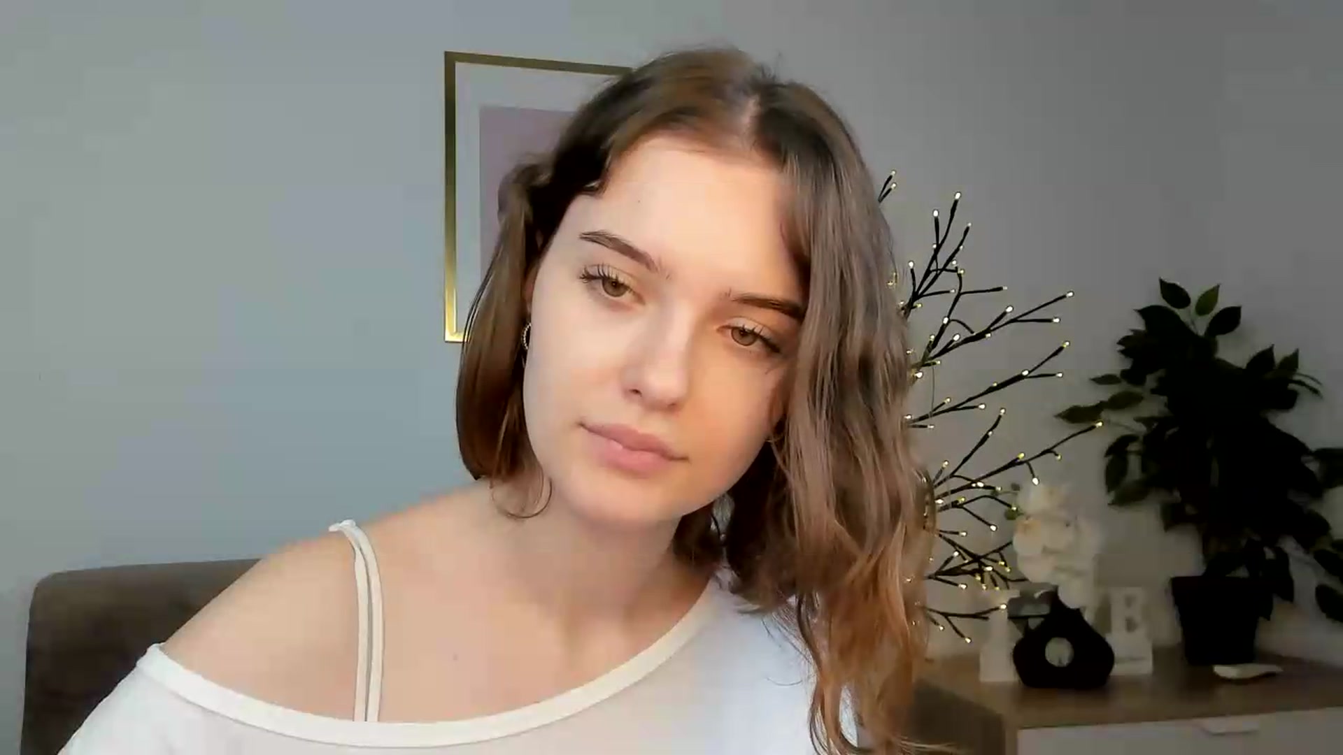 Gallery image thumbnail from KristiGant's myfreecams stream on, 07/17/2026, 12:42 image 18 of 20