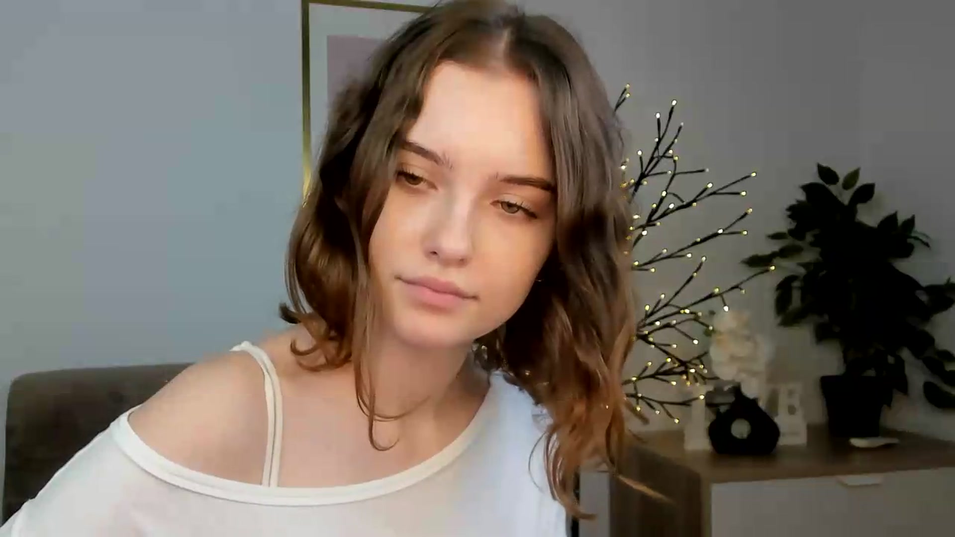 Gallery image thumbnail from KristiGant's myfreecams stream on, 07/17/2026, 12:42 image 14 of 20