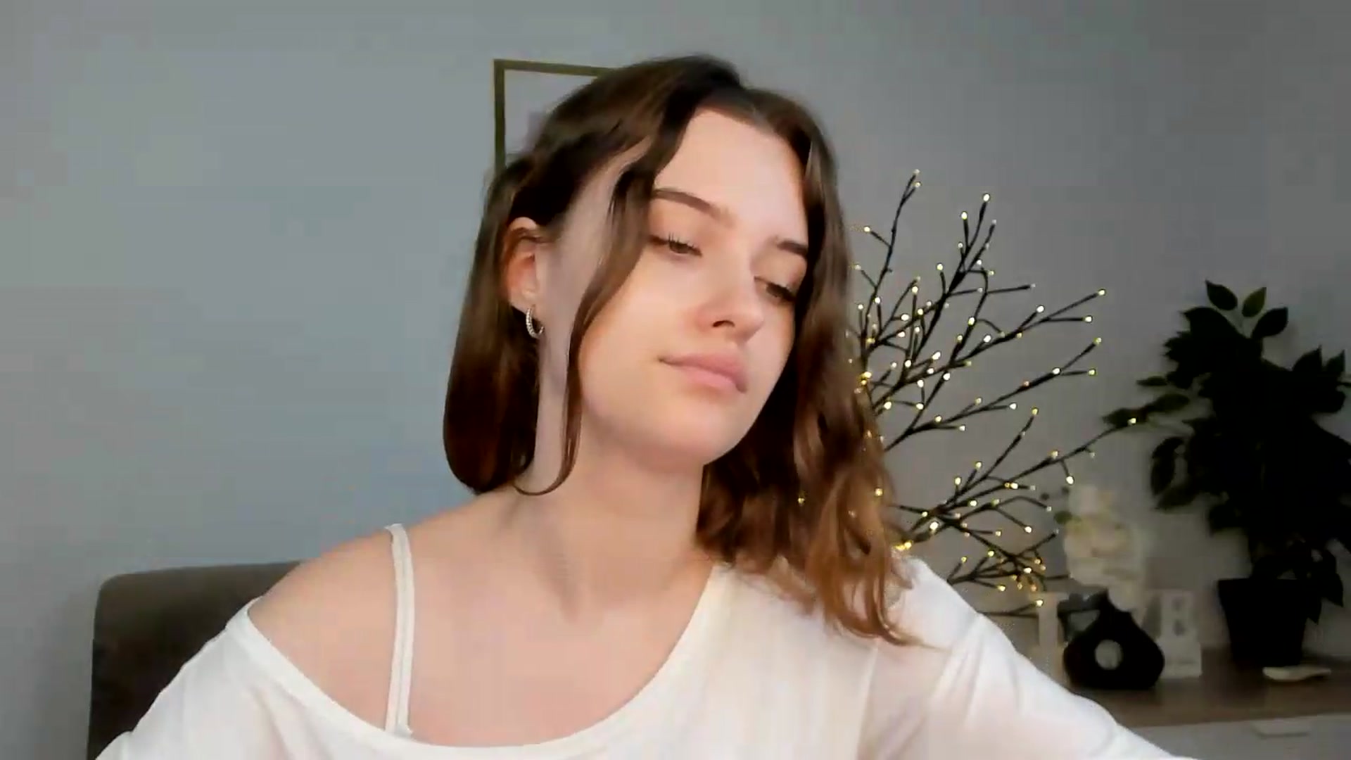 Gallery image thumbnail from KristiGant's myfreecams stream on, 07/17/2026, 16:08 image 2 of 20