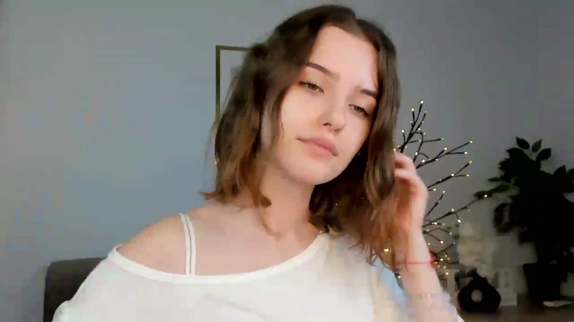 Gallery image thumbnail from KristiGant's myfreecams stream on, 07/17/2026, 16:08 image 9 of 20