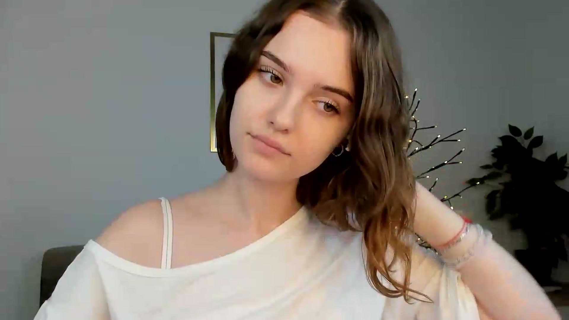 Gallery image thumbnail from KristiGant's myfreecams stream on, 07/17/2026, 16:08 image 18 of 20