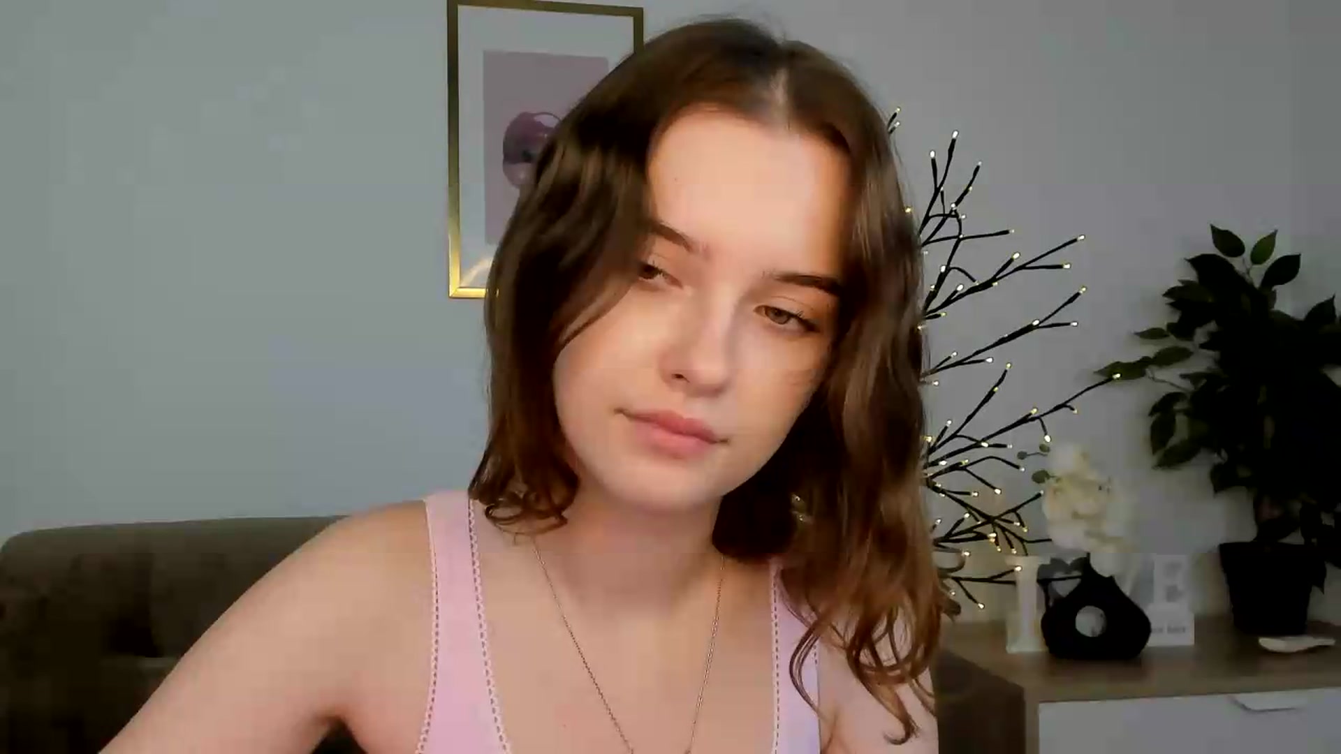 Gallery image thumbnail from KristiGant's myfreecams stream on, 07/19/2026, 10:42 image 6 of 20