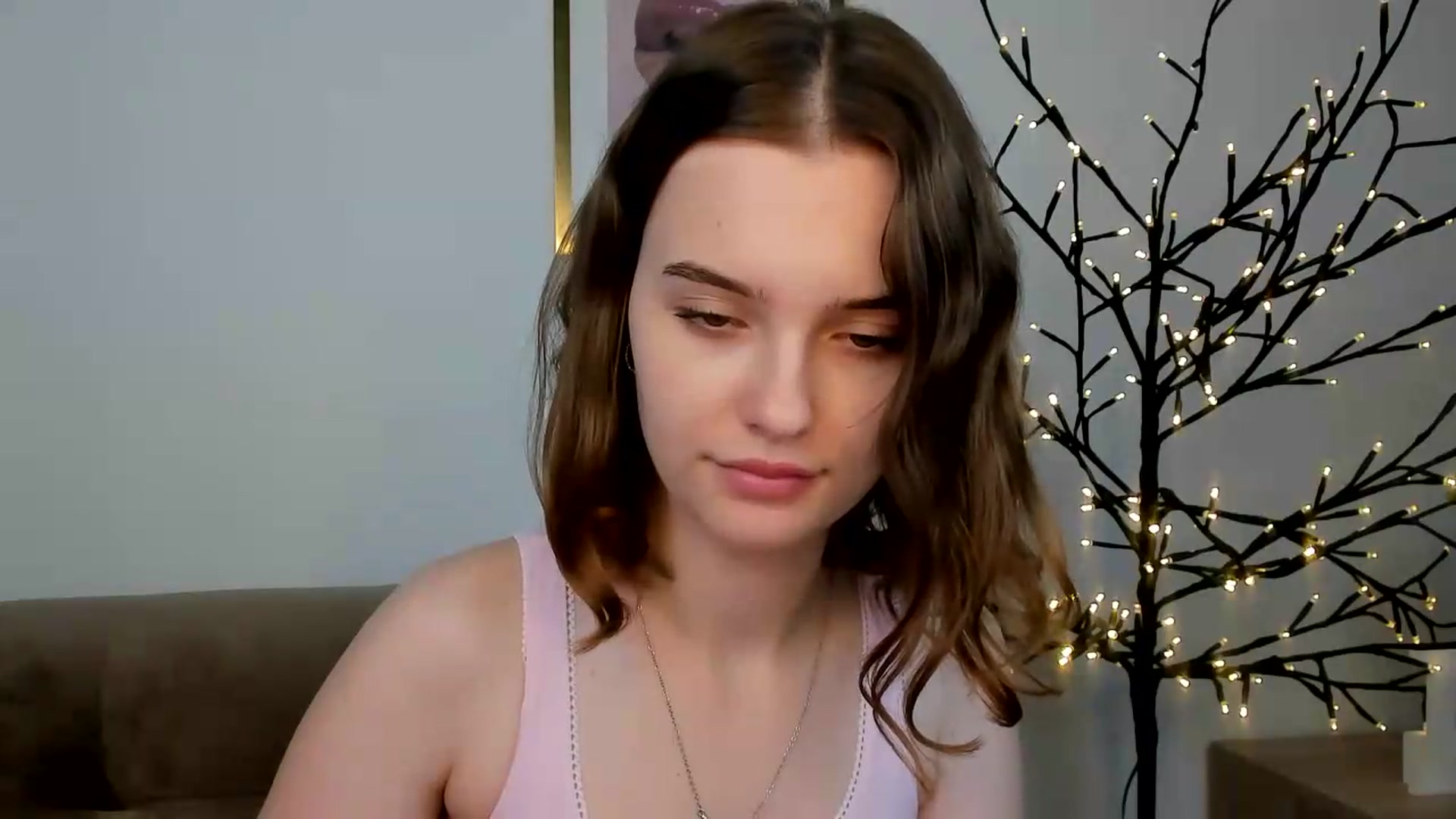 Gallery image thumbnail from KristiGant's myfreecams stream on, 07/19/2026, 13:57 image 15 of 20