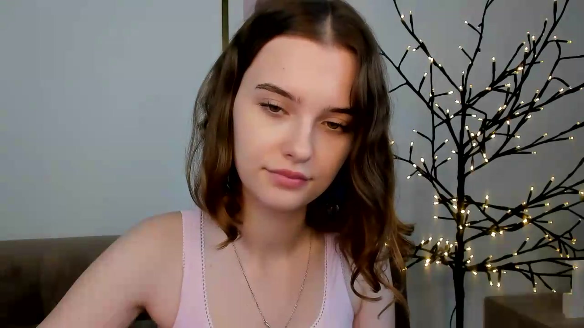 Gallery image thumbnail from KristiGant's myfreecams stream on, 07/19/2026, 13:57 image 16 of 20
