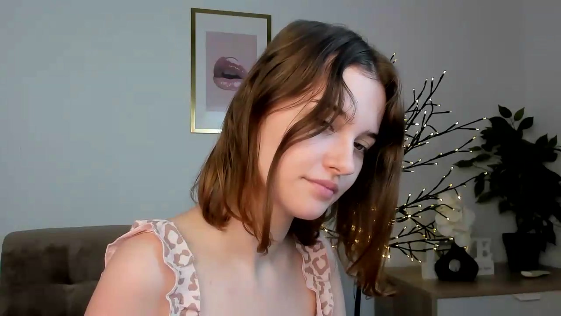 Gallery image thumbnail from KristiGant's myfreecams stream on, 07/24/2026, 13:36 image 4 of 20
