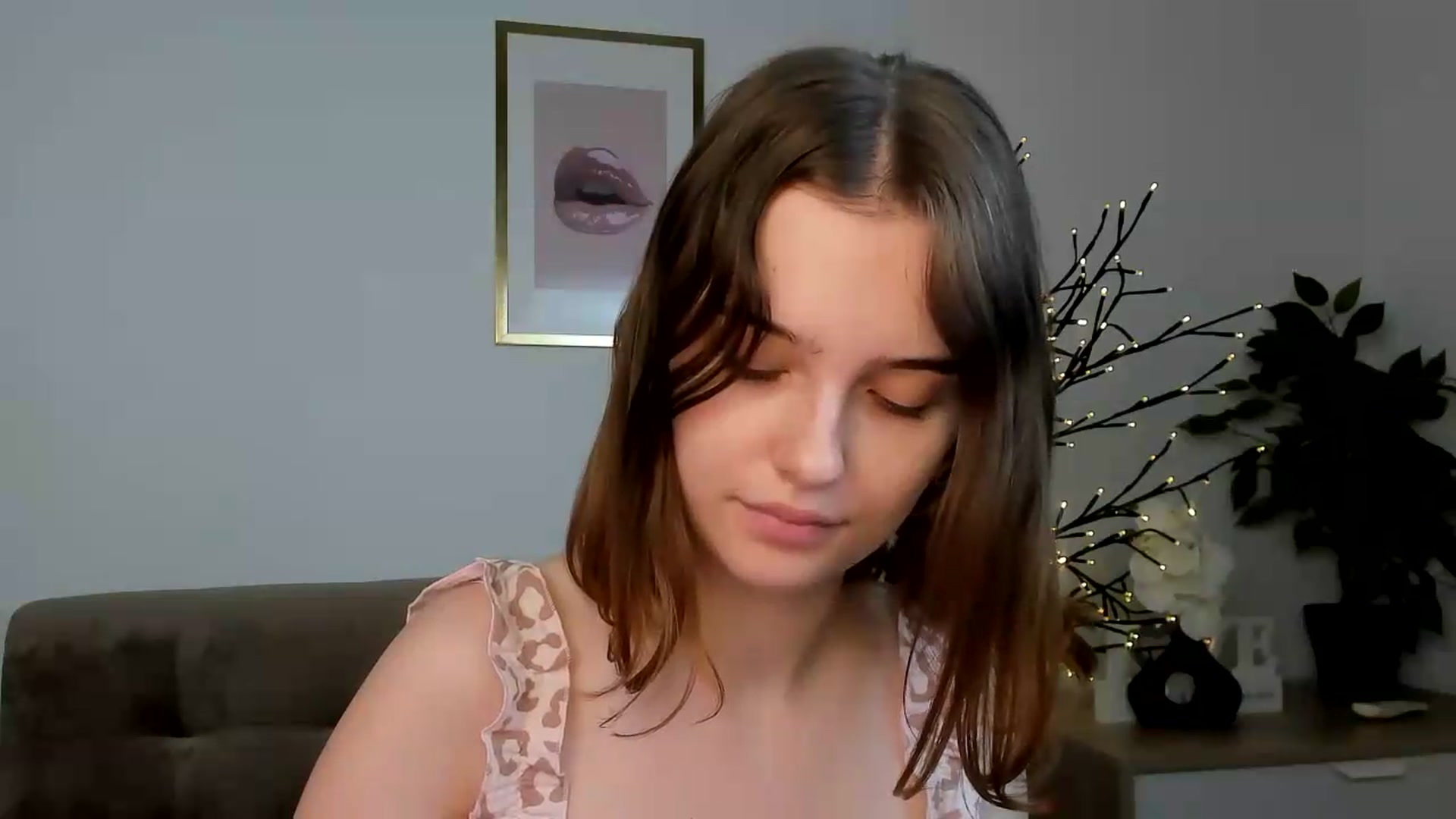 Gallery image thumbnail from KristiGant's myfreecams stream on, 07/24/2026, 13:36 image 16 of 20