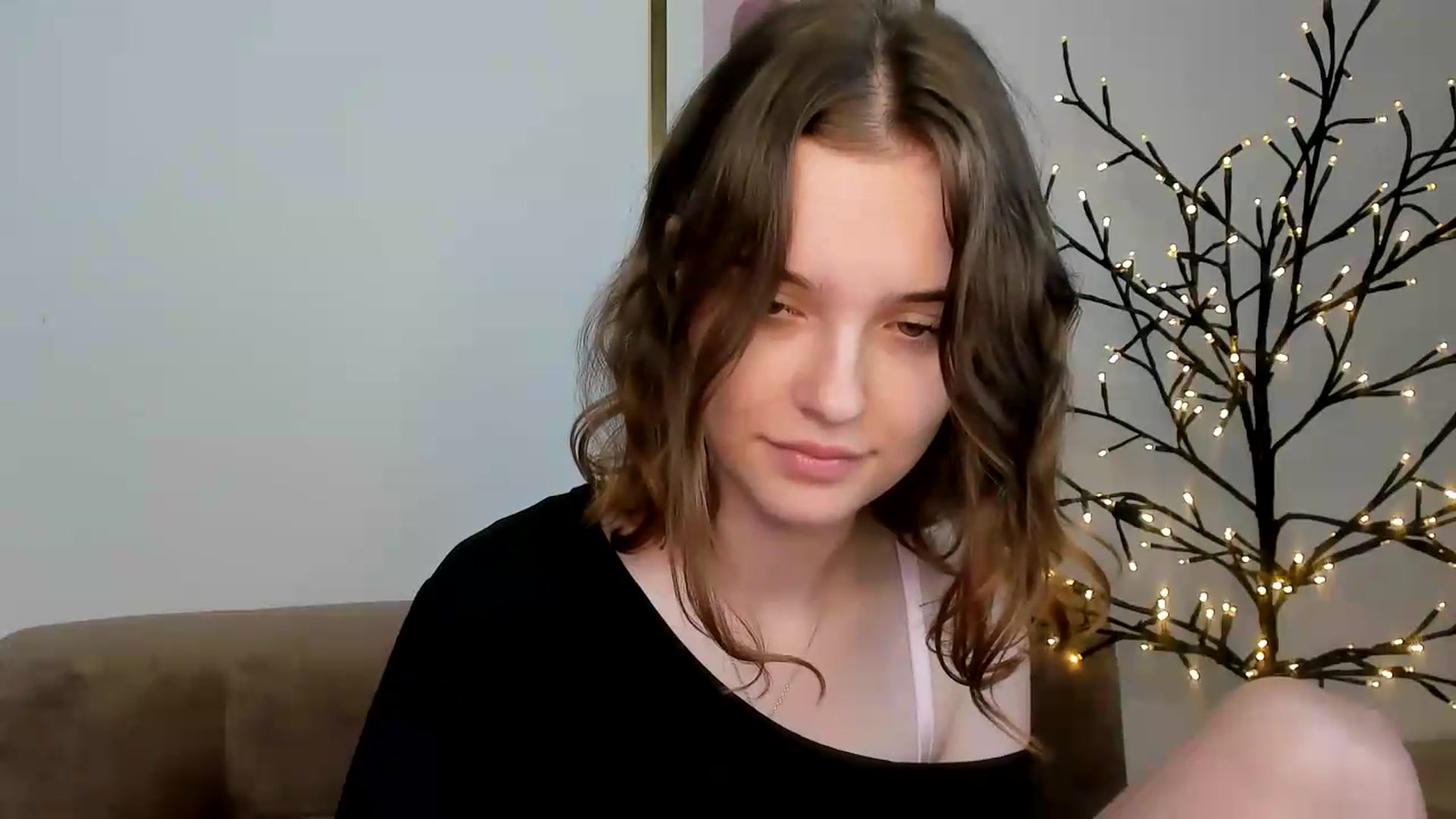 Gallery image thumbnail from KristiGant's myfreecams stream on, 07/28/2026, 12:56 image 6 of 20