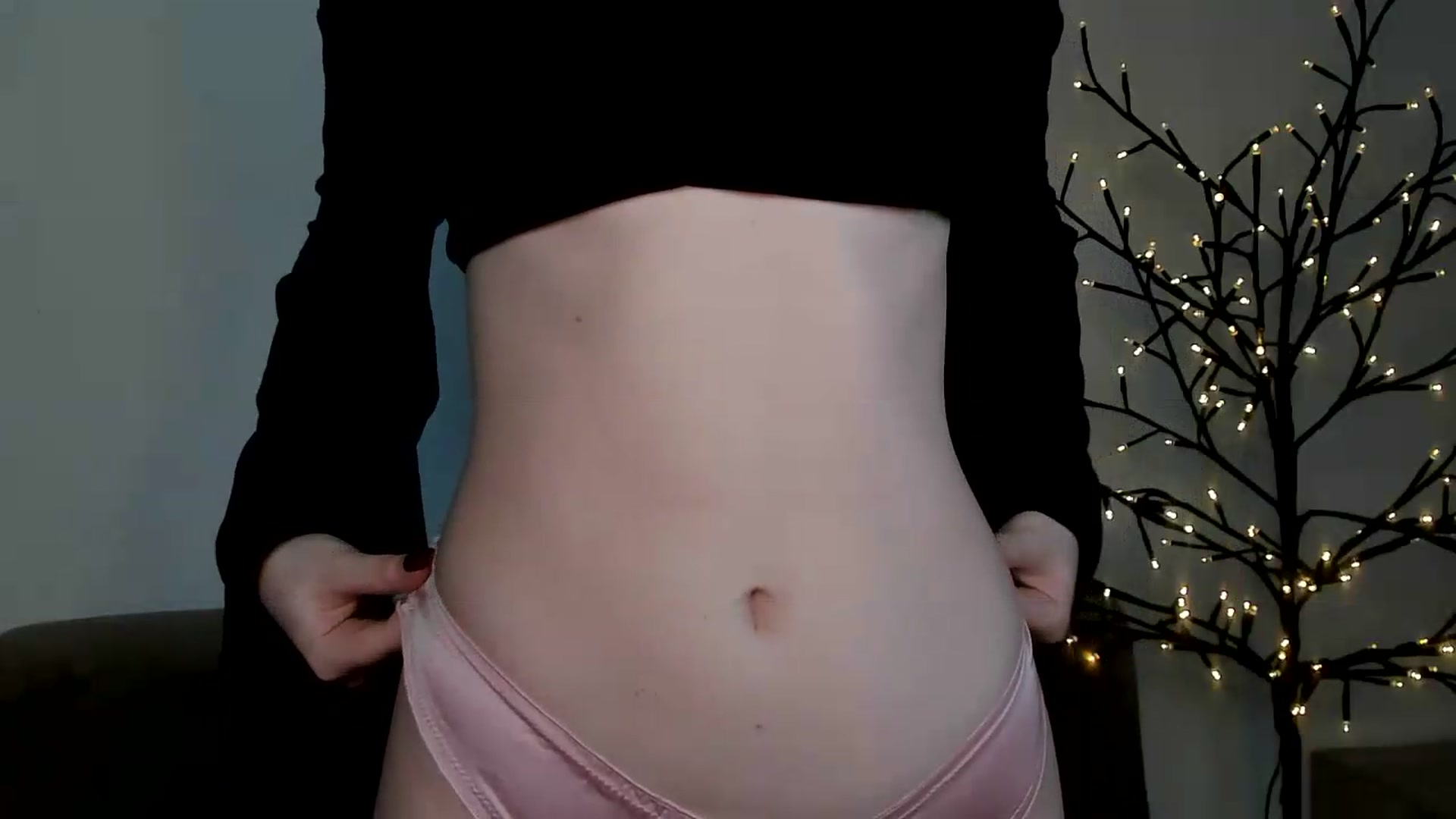 Gallery image thumbnail from KristiGant's myfreecams stream on, 07/28/2026, 14:05 image 5 of 20