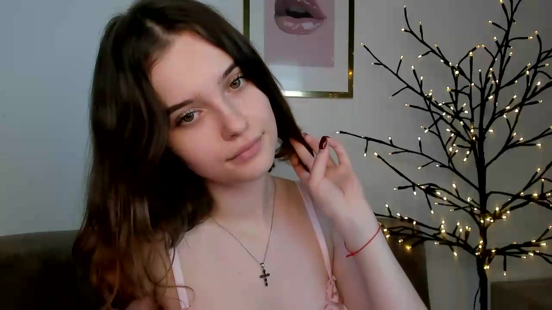 Gallery image thumbnail from KristiGant's myfreecams stream on, 07/28/2026, 14:05 image 18 of 20
