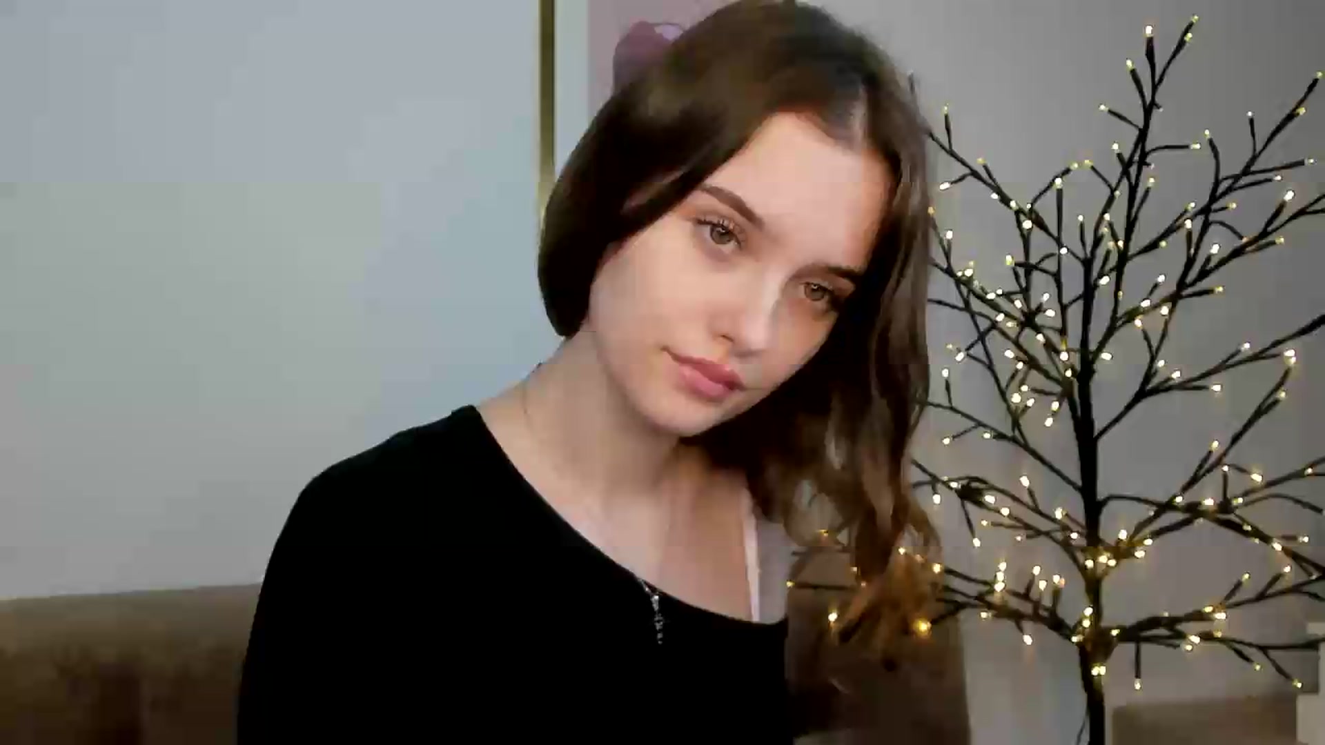 Gallery image thumbnail from KristiGant's myfreecams stream on, 07/28/2026, 14:31 image 9 of 20