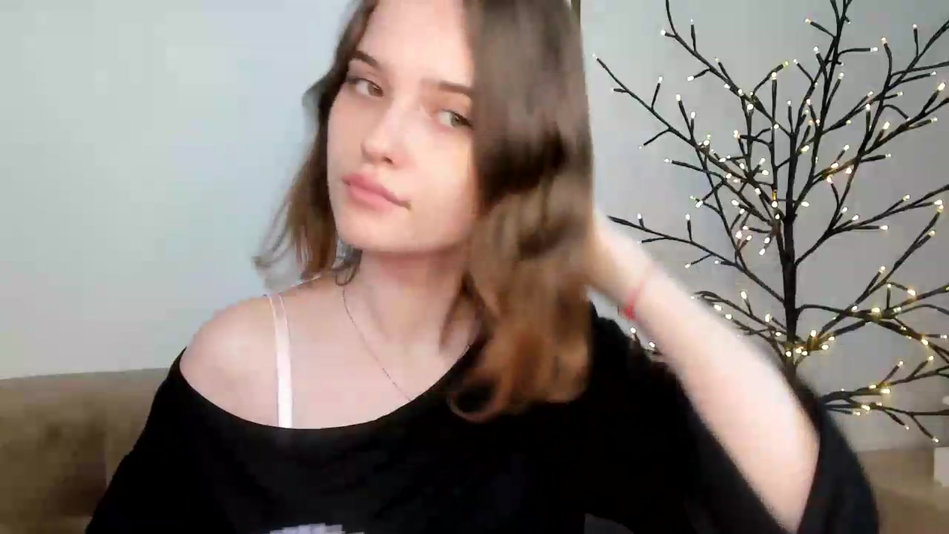 Gallery image thumbnail from KristiGant's myfreecams stream on, 07/28/2026, 16:36 image 18 of 20