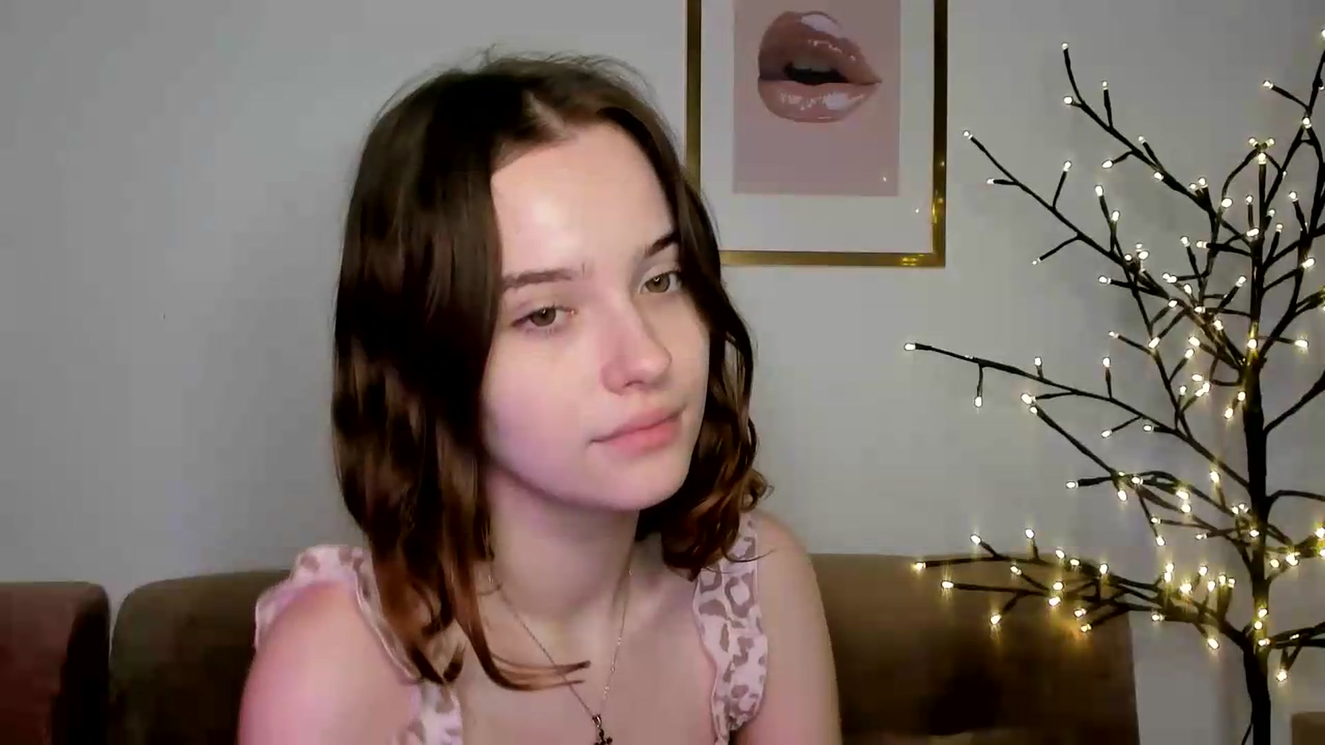 Gallery image thumbnail from KristiGant's myfreecams stream on, 07/31/2026, 13:25 image 16 of 20