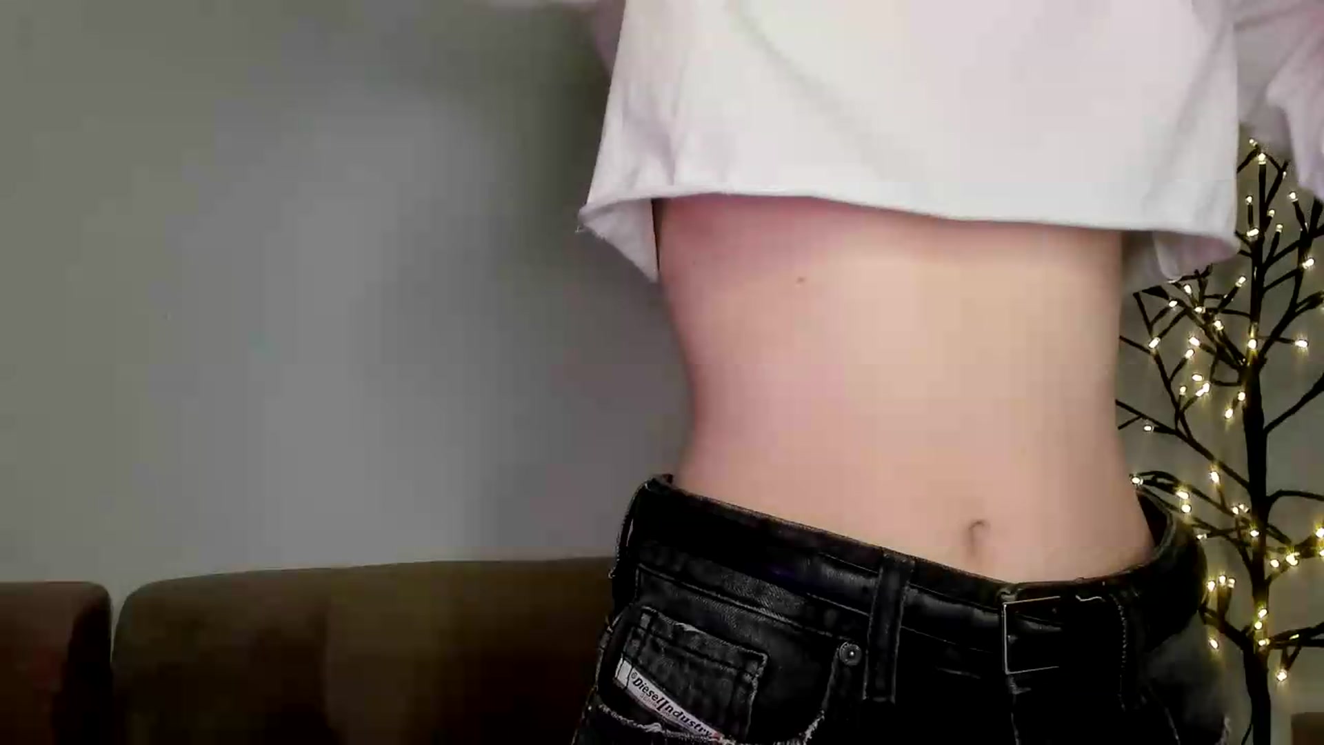 Gallery image thumbnail from KristiGant's myfreecams stream on, 07/31/2026, 13:25 image 5 of 20