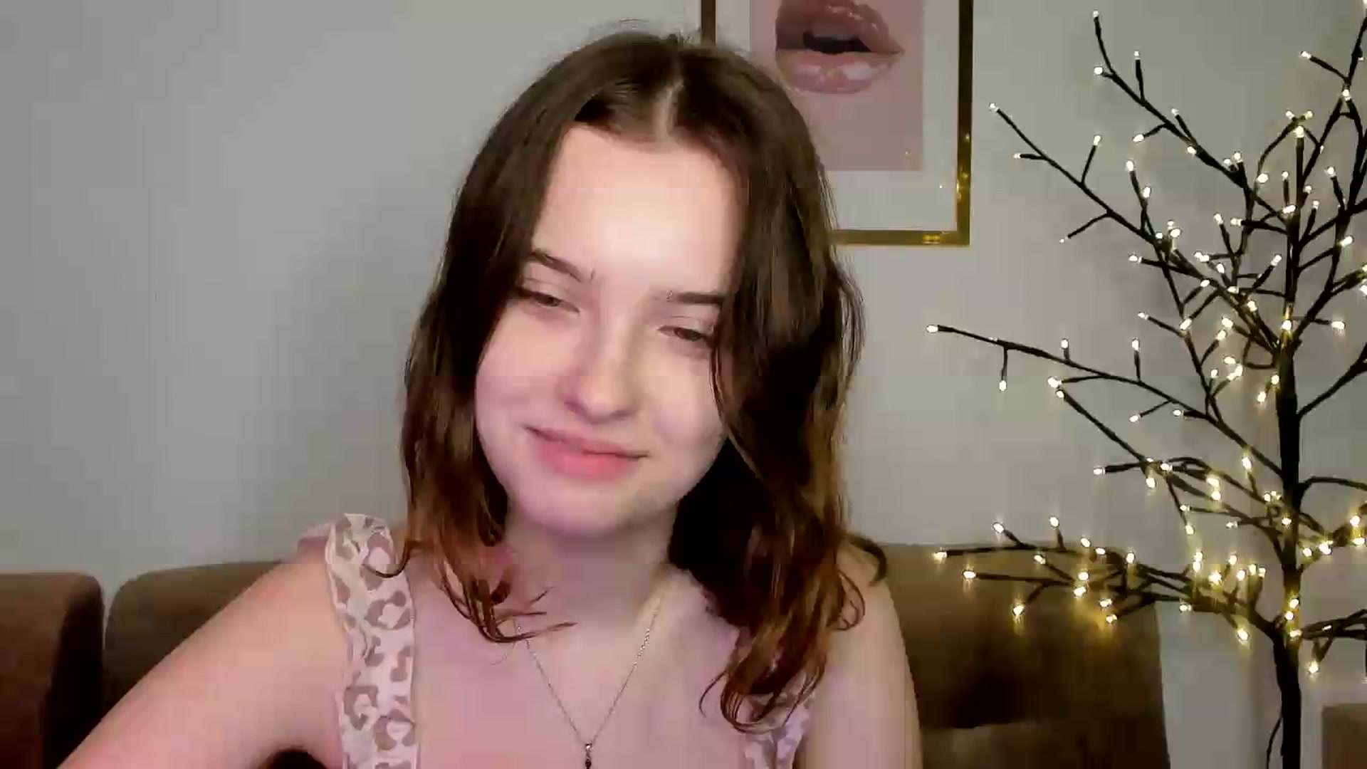 Gallery image thumbnail from KristiGant's myfreecams stream on, 07/31/2026, 13:25 image 17 of 20
