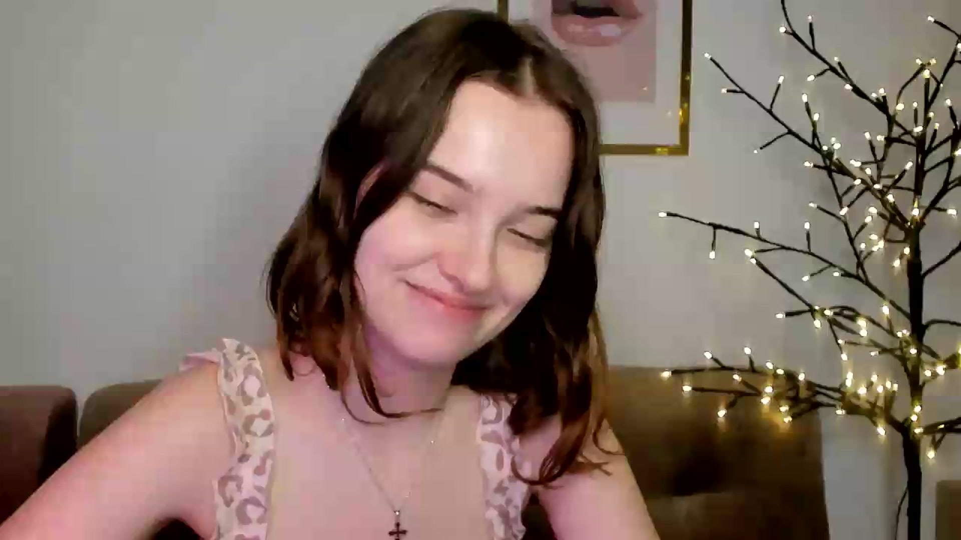 Gallery image thumbnail from KristiGant's myfreecams stream on, 07/31/2026, 13:56 image 19 of 20