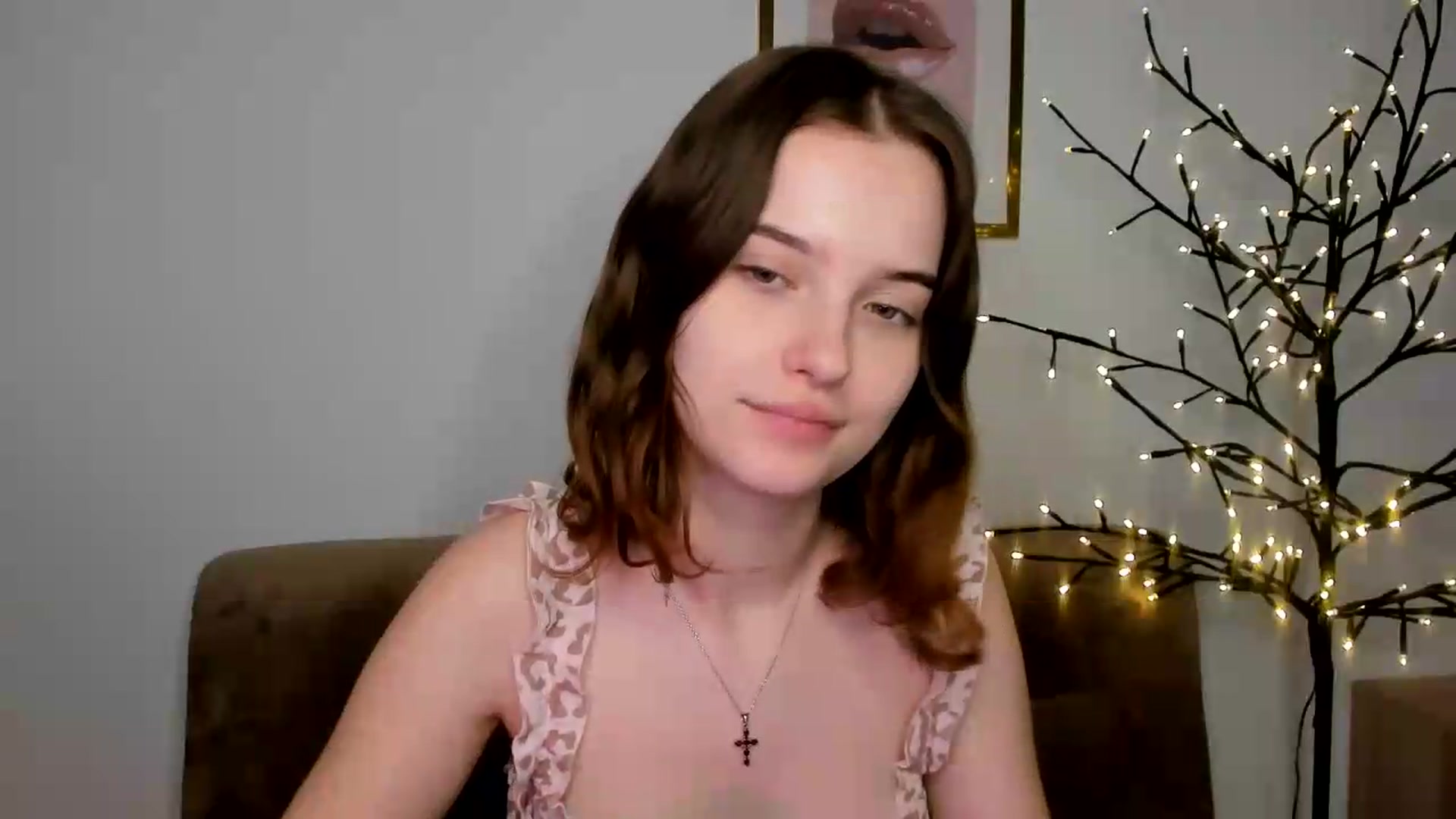 Gallery image thumbnail from KristiGant's myfreecams stream on, 07/31/2026, 14:42 image 13 of 20