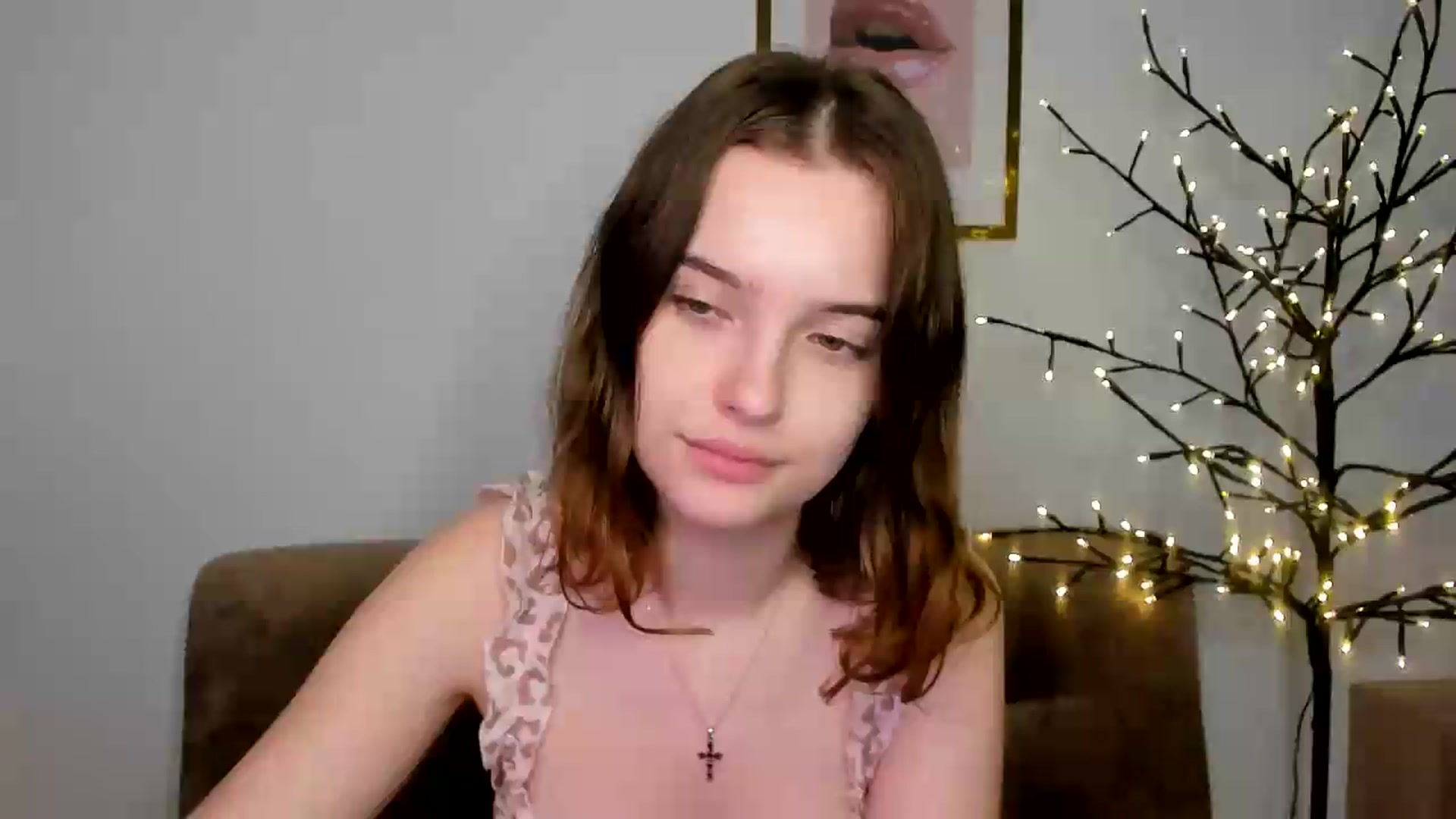 Gallery image thumbnail from KristiGant's myfreecams stream on, 07/31/2026, 14:42 image 11 of 20