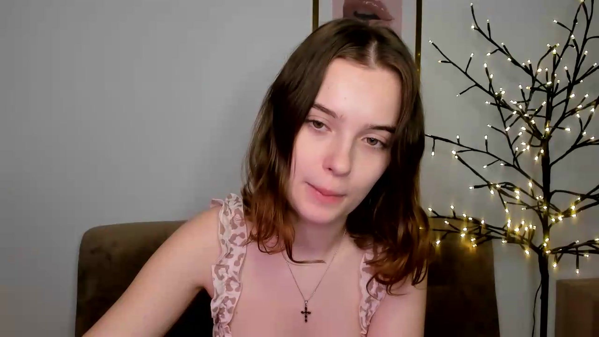 Gallery image thumbnail from KristiGant's myfreecams stream on, 07/31/2026, 14:42 image 10 of 20
