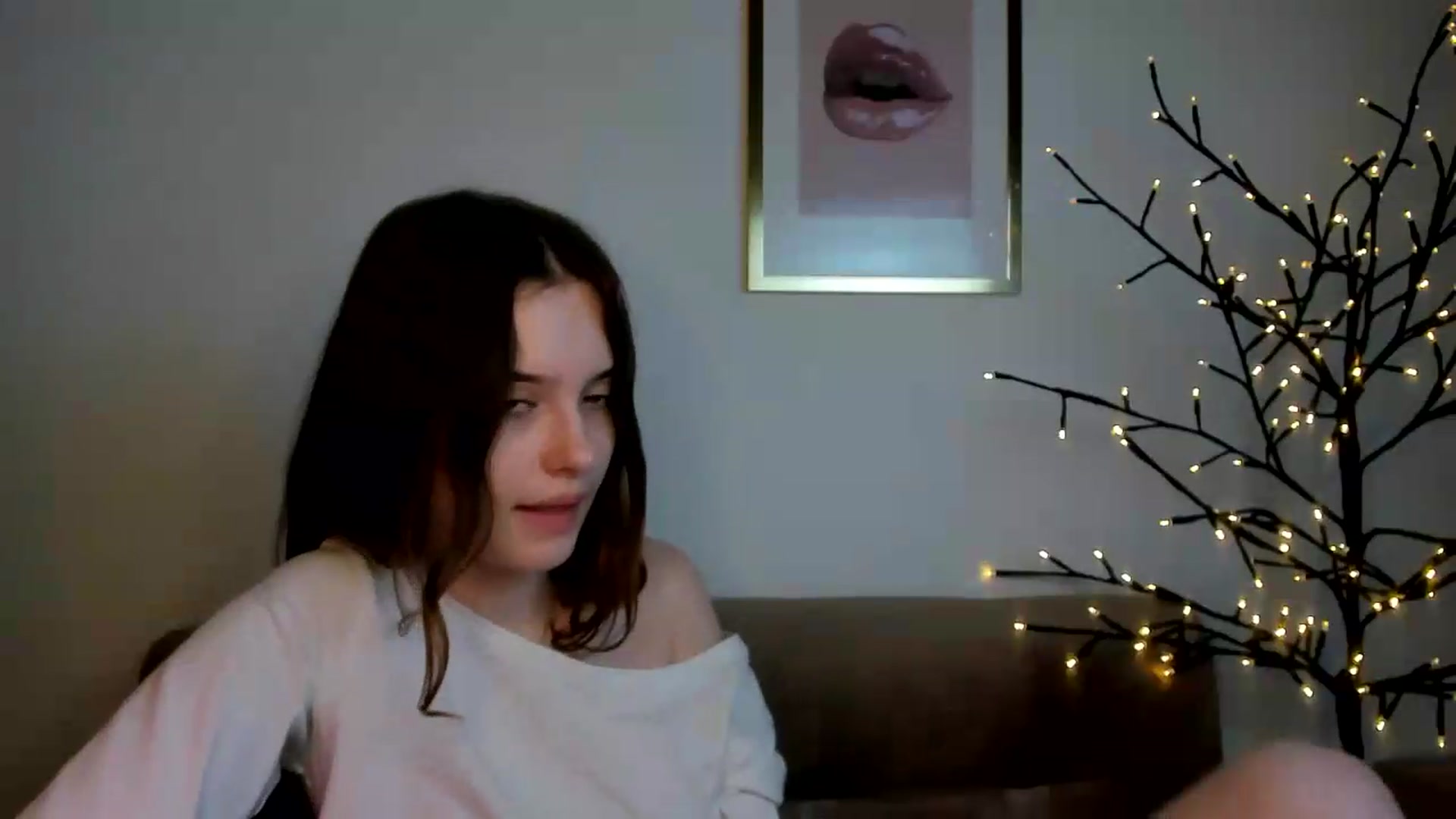 Gallery image thumbnail from KristiGant's myfreecams stream on, 08/01/2026, 14:30 image 19 of 20