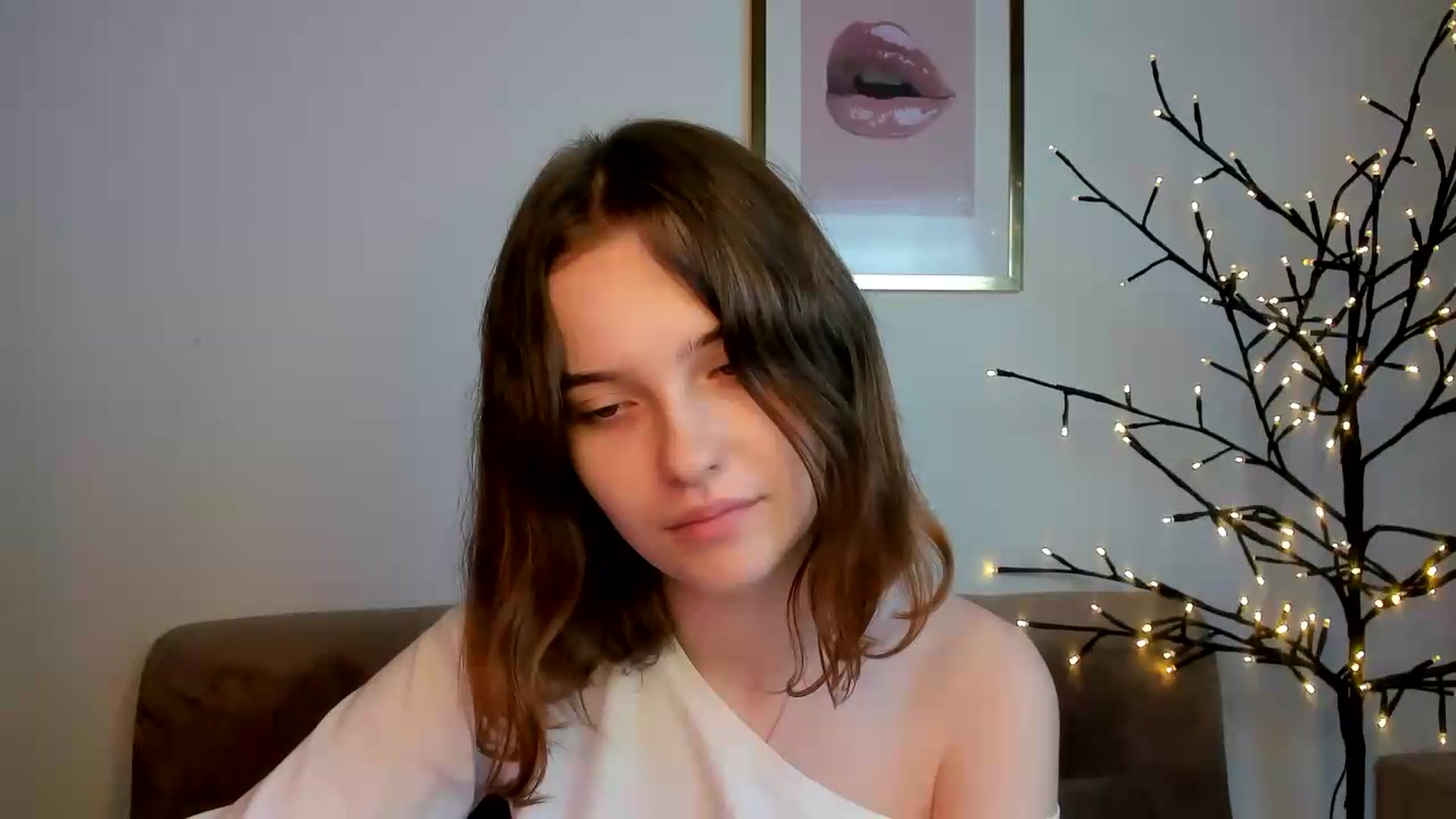 Gallery image thumbnail from KristiGant's myfreecams stream on, 08/01/2026, 14:30 image 17 of 20