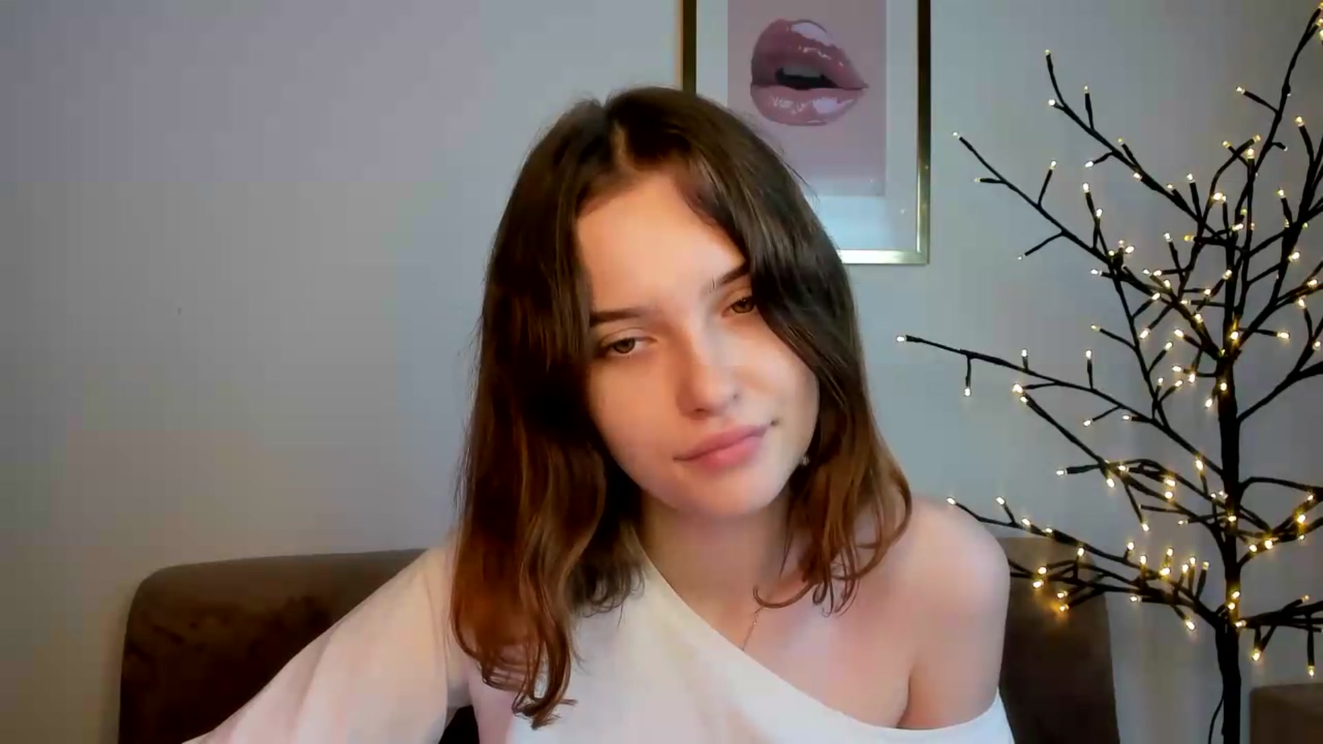 Gallery image thumbnail from KristiGant's myfreecams stream on, 08/01/2026, 14:30 image 16 of 20
