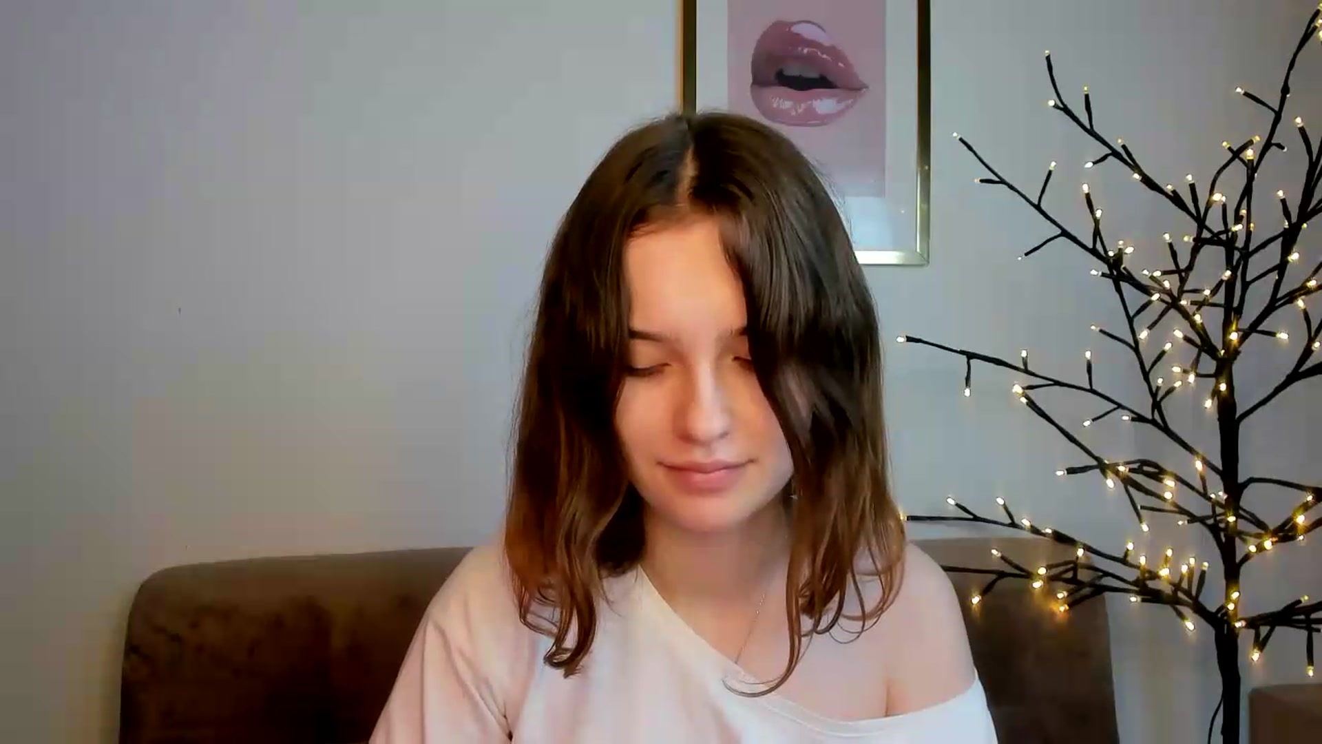 Gallery image thumbnail from KristiGant's myfreecams stream on, 08/01/2026, 14:30 image 14 of 20