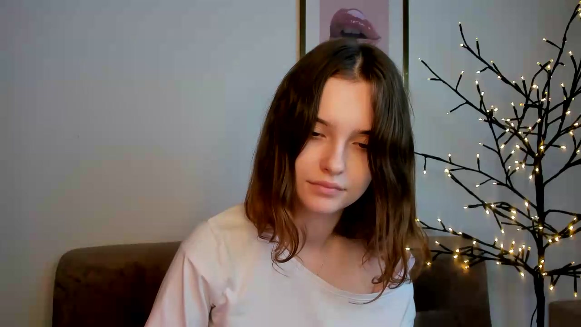 Gallery image thumbnail from KristiGant's myfreecams stream on, 08/01/2026, 14:30 image 9 of 20