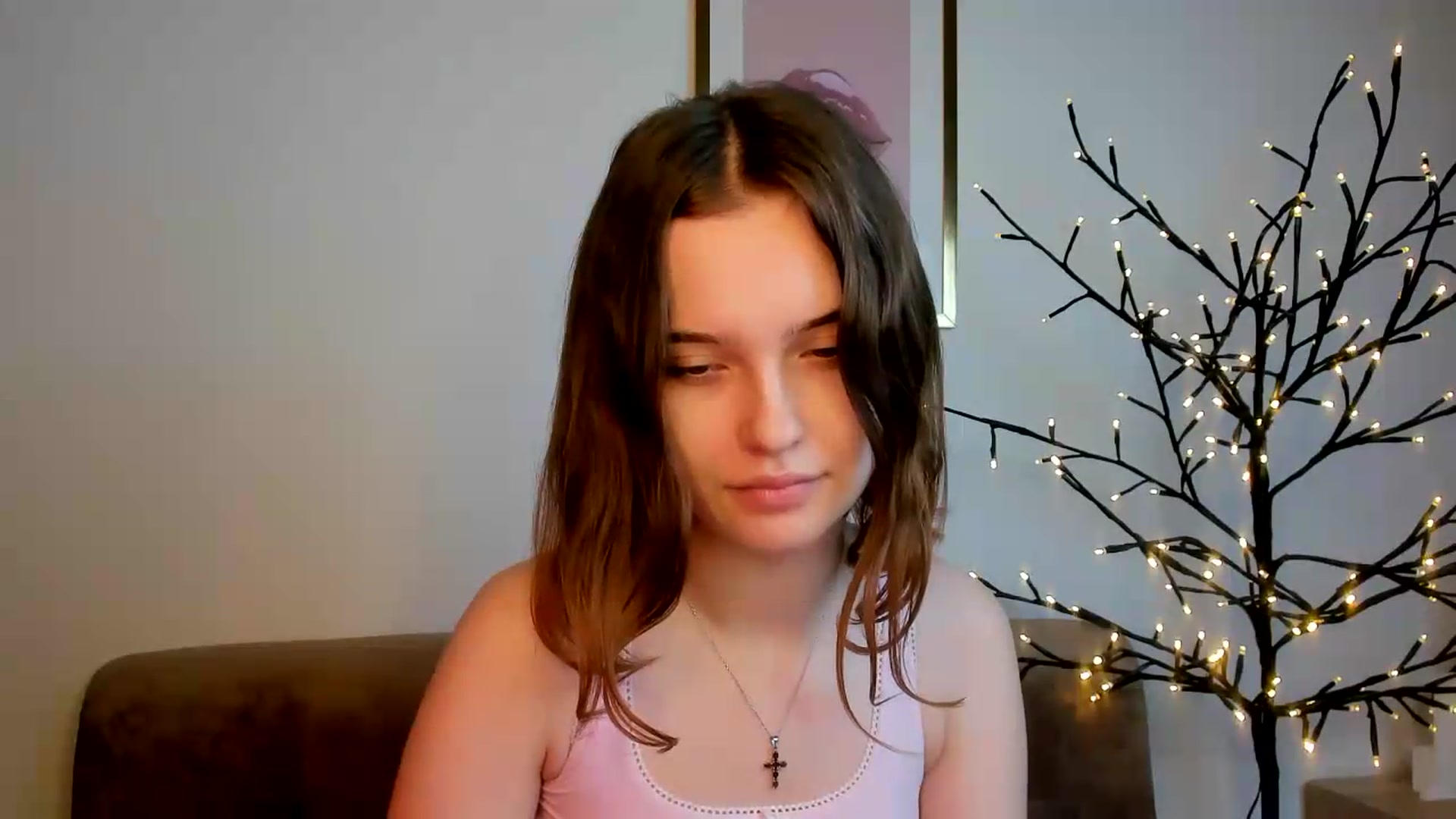 Gallery image thumbnail from KristiGant's myfreecams stream on, 08/02/2026, 13:17 image 7 of 20