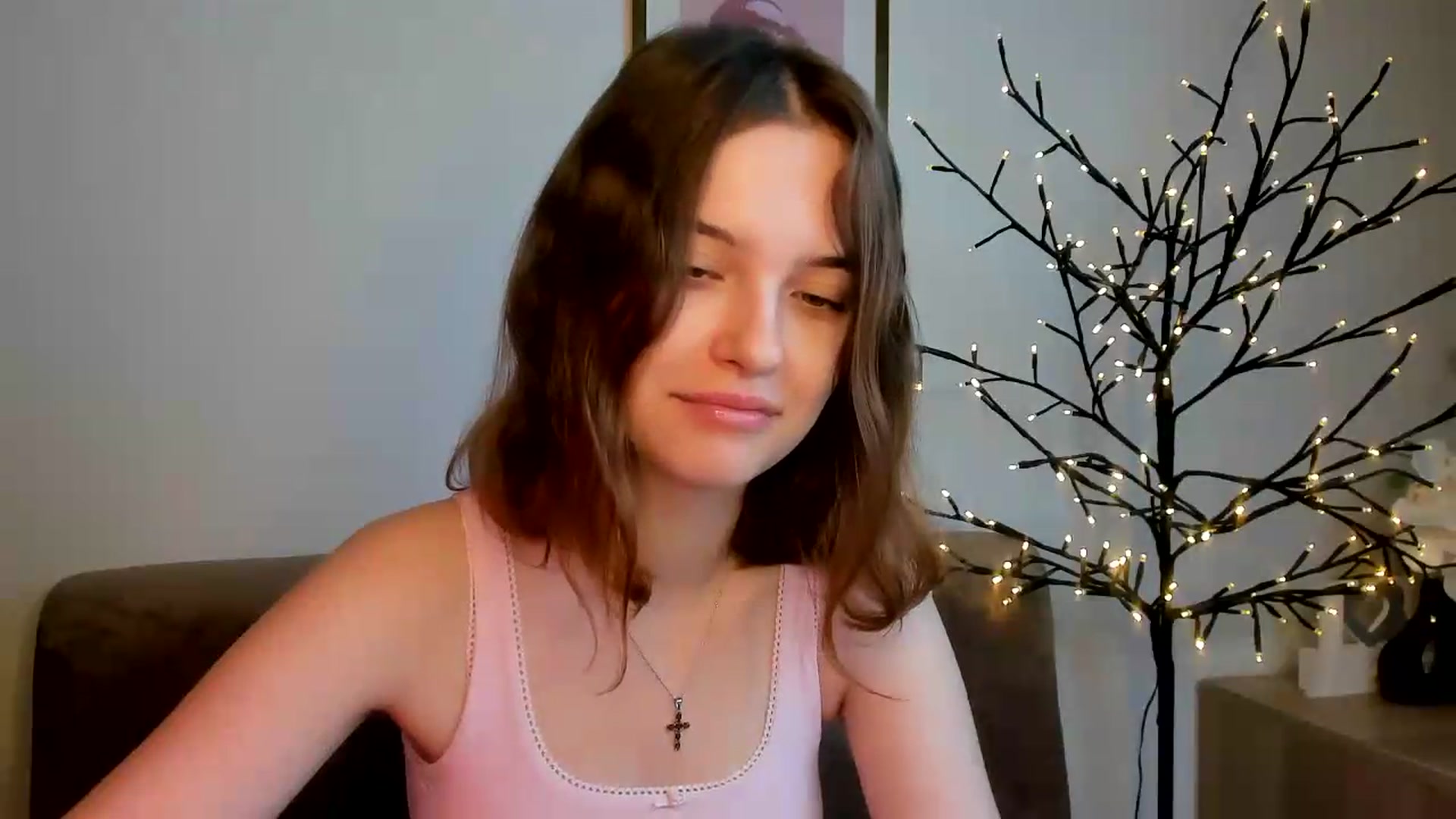 Gallery image thumbnail from KristiGant's myfreecams stream on, 08/04/2026, 09:37 image 8 of 20