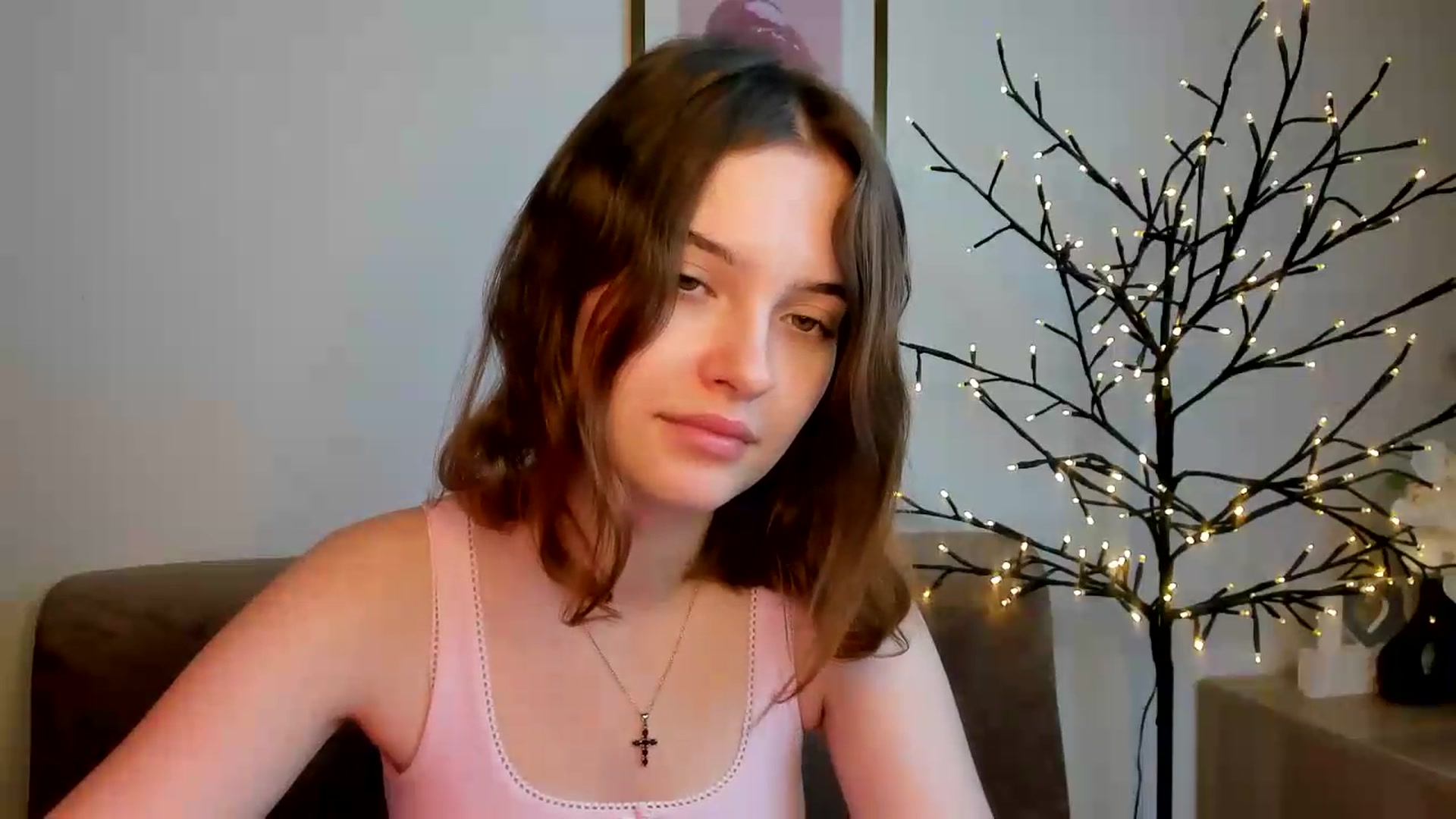 Gallery image thumbnail from KristiGant's myfreecams stream on, 08/04/2026, 09:37 image 18 of 20