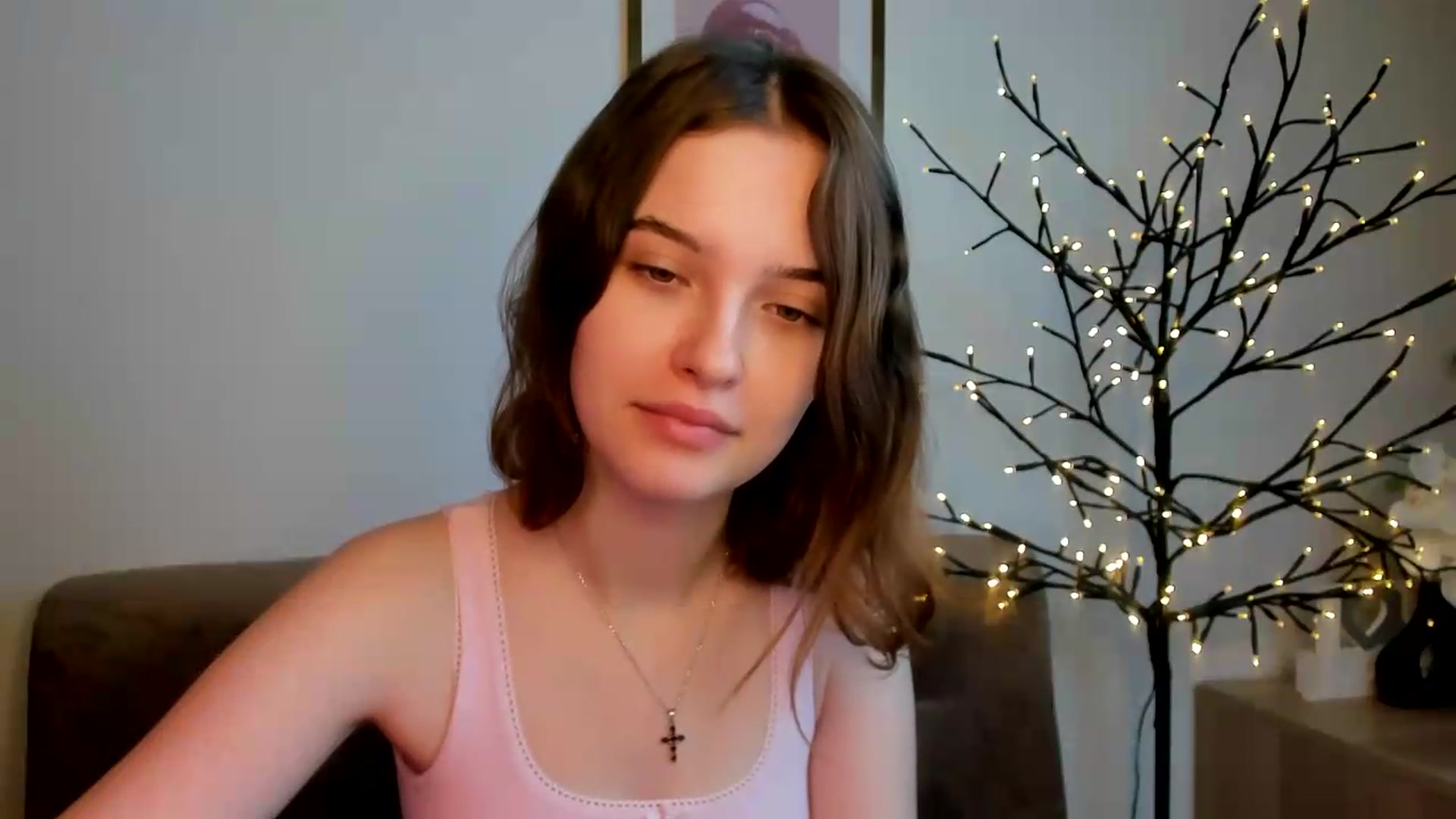 Gallery image thumbnail from KristiGant's myfreecams stream on, 08/04/2026, 09:37 image 14 of 20