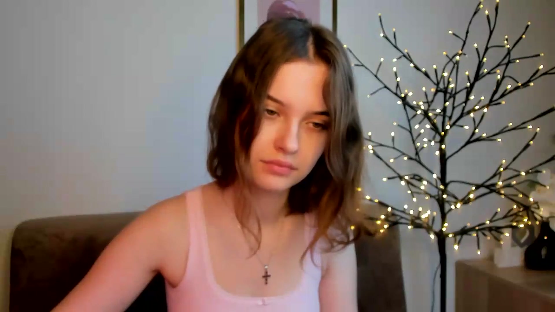 Gallery image thumbnail from KristiGant's myfreecams stream on, 08/04/2026, 09:37 image 3 of 20