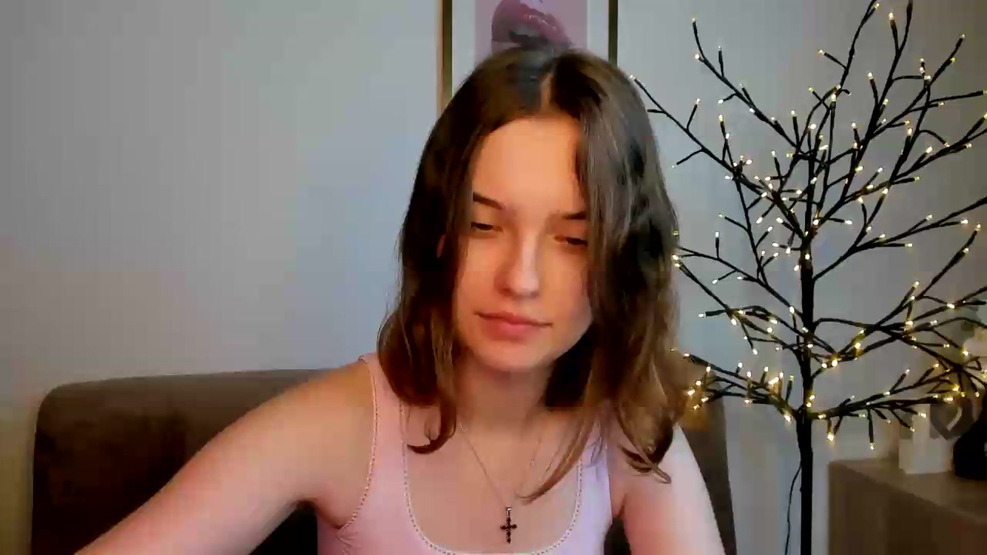 Gallery image thumbnail from KristiGant's myfreecams stream on, 08/04/2026, 11:53 image 6 of 20